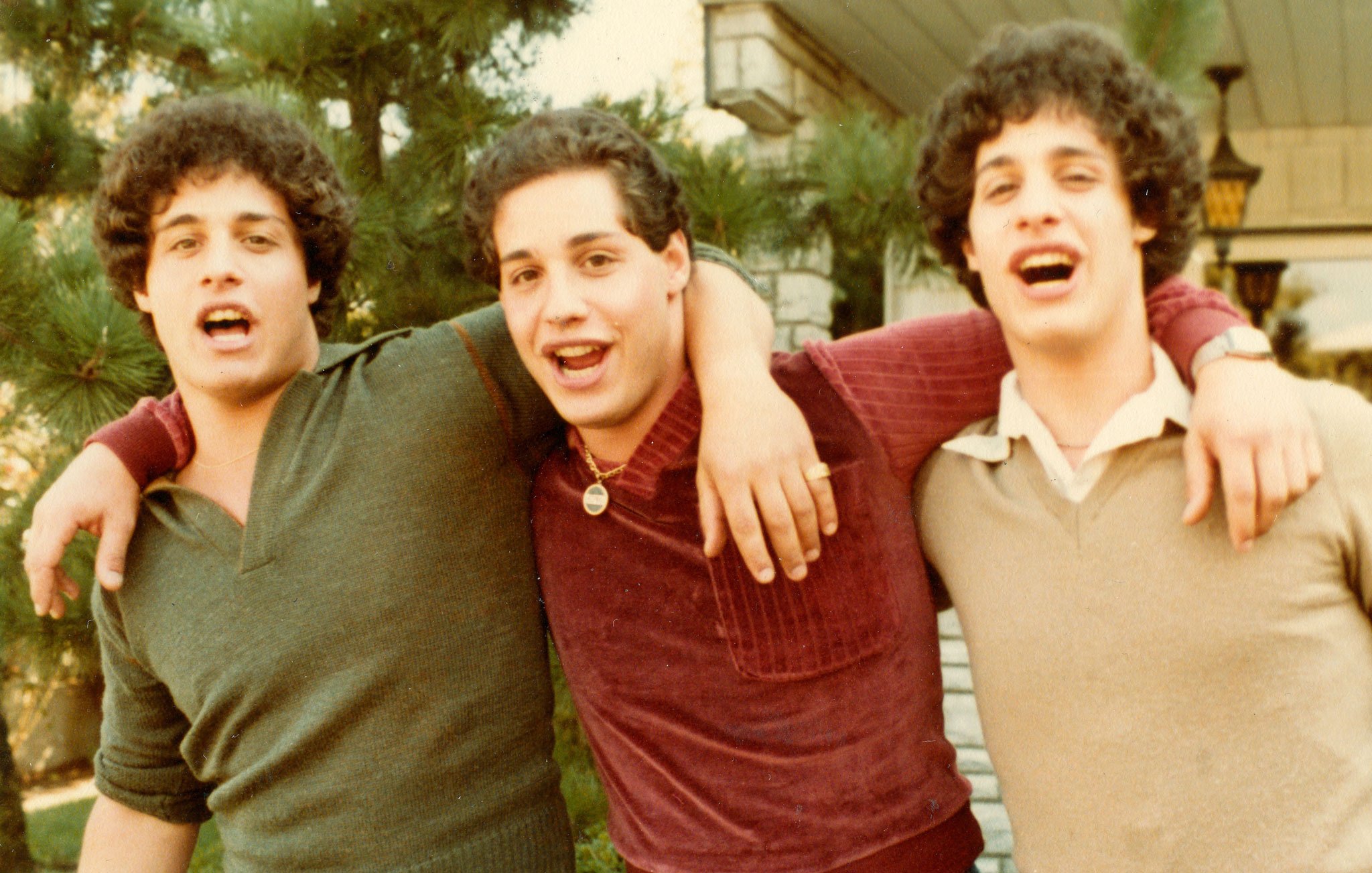 ThreeIdenticalStrangers1.jpg