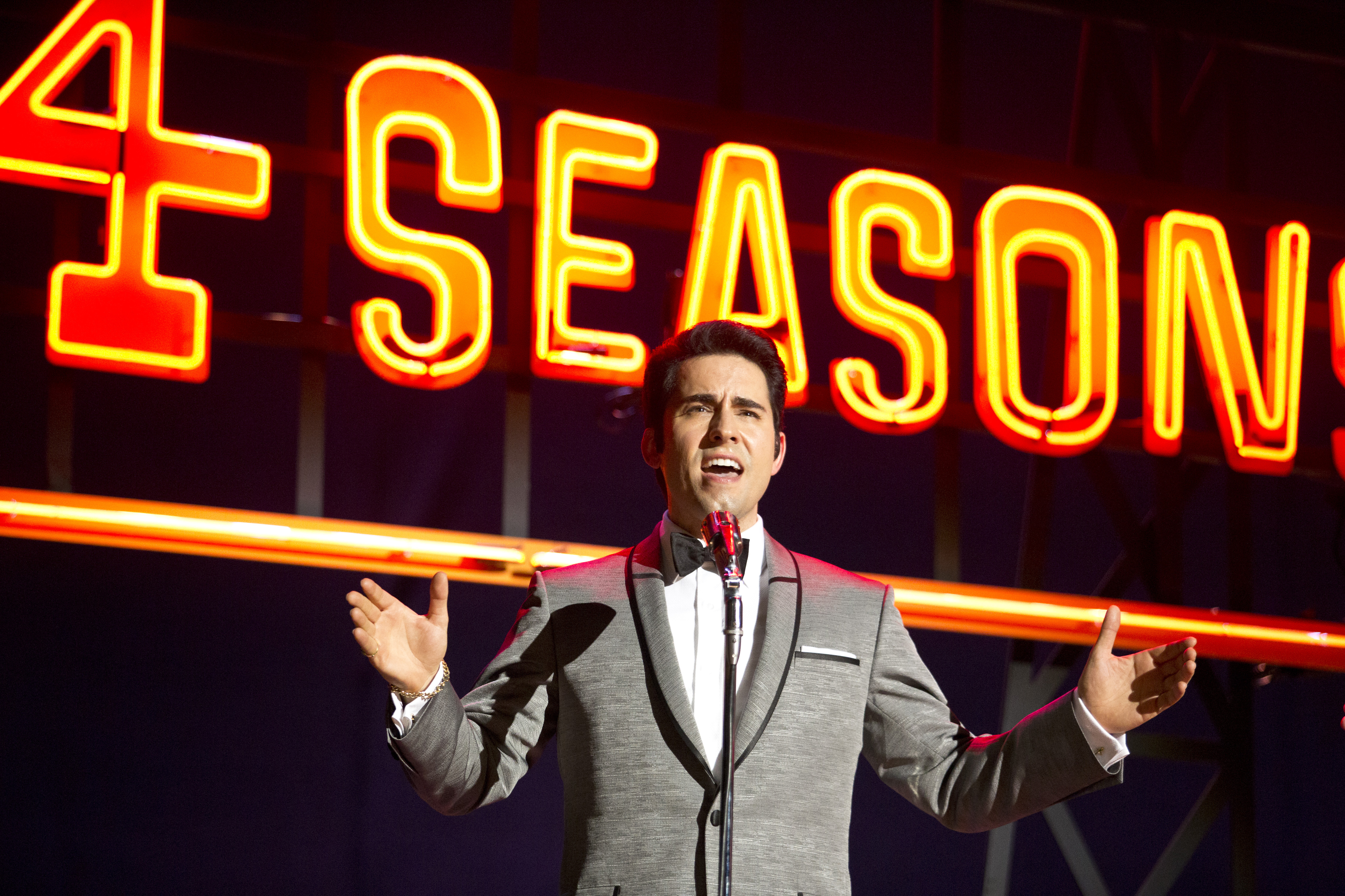 JerseyBoys_John_Lloyd_Young_1.jpg