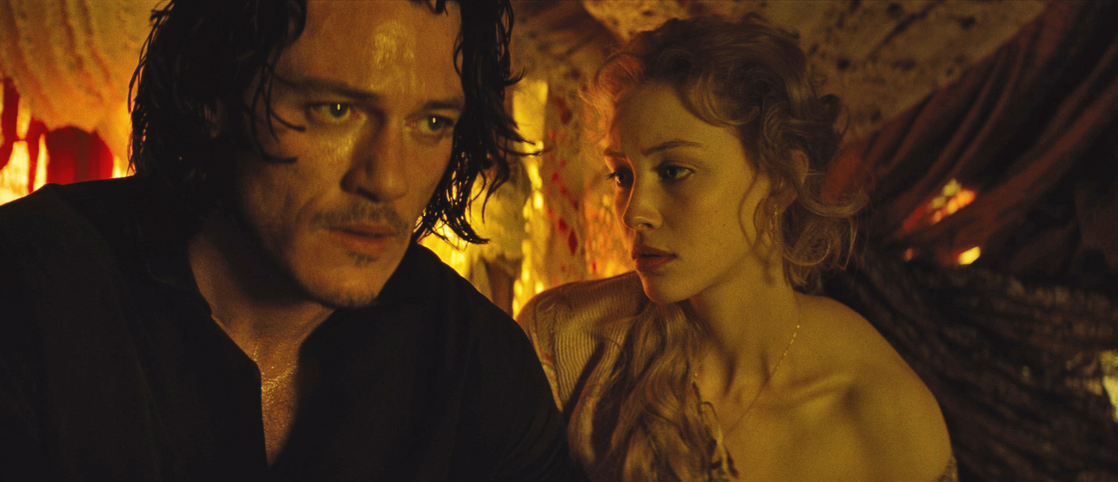 DraculaUntold_LukeEvans_SarahGadon_3.jpg