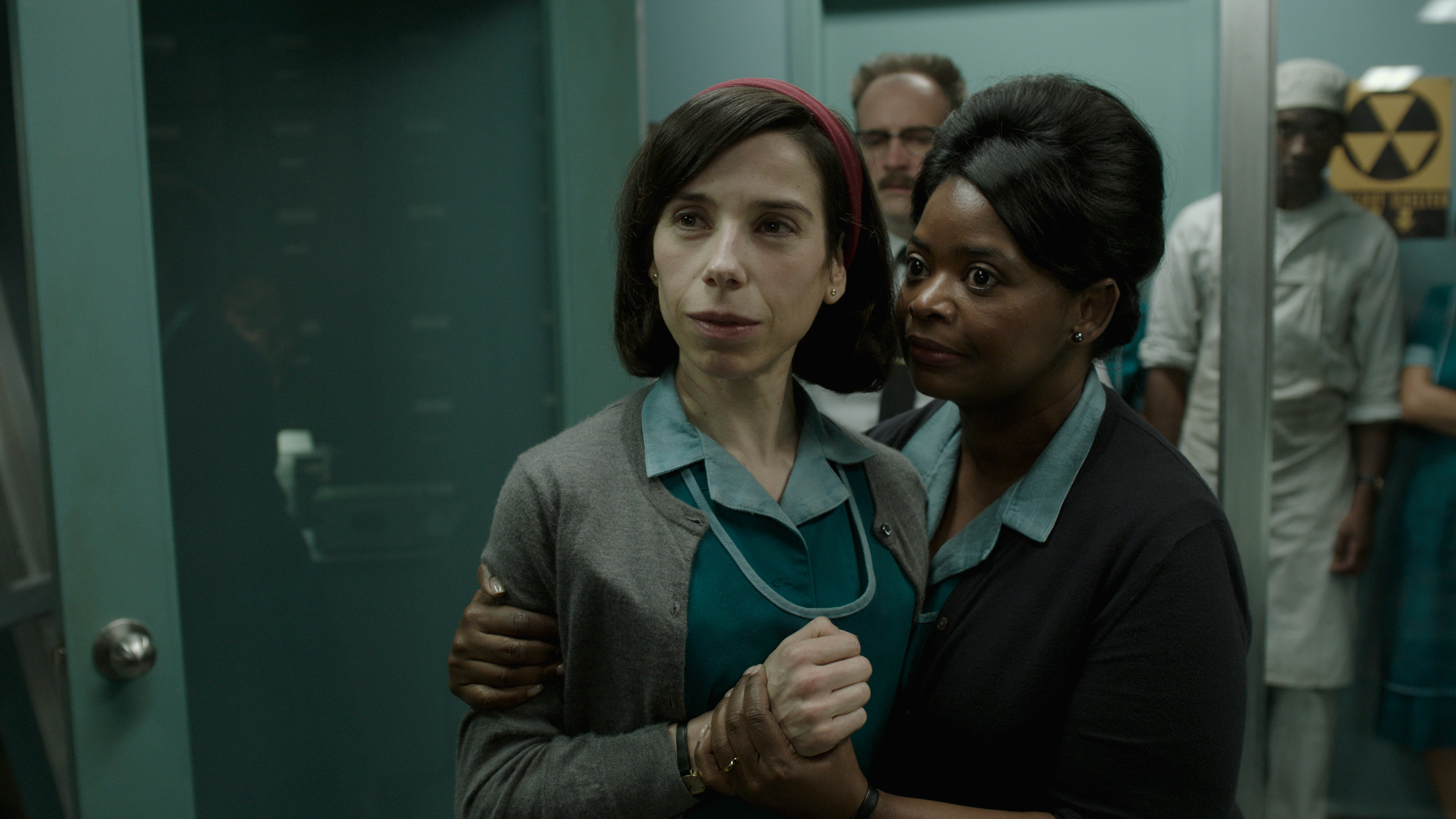 ShapeOfWater_OctaviaSpencer_SallyHawkins_5.jpg