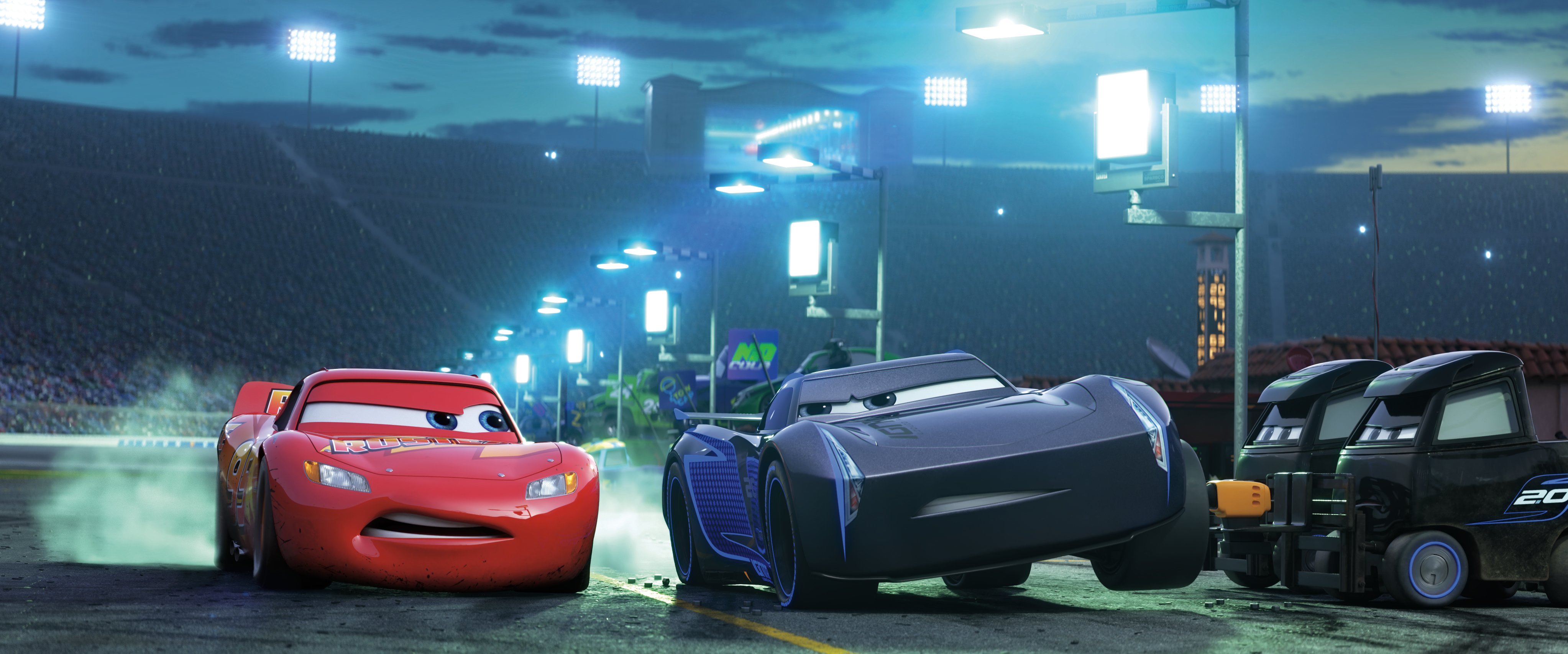 CARS3_LightningMcQueen_JacksonStorm_6.jpg