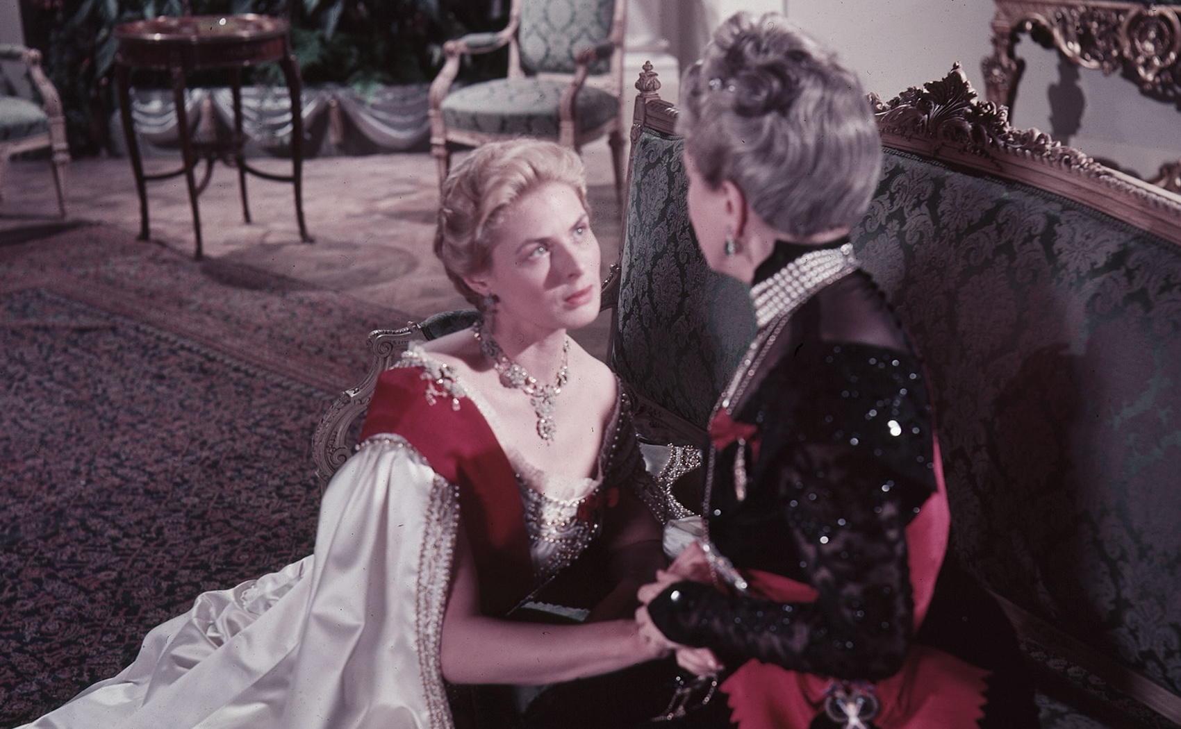 Anastasia-image5.jpg