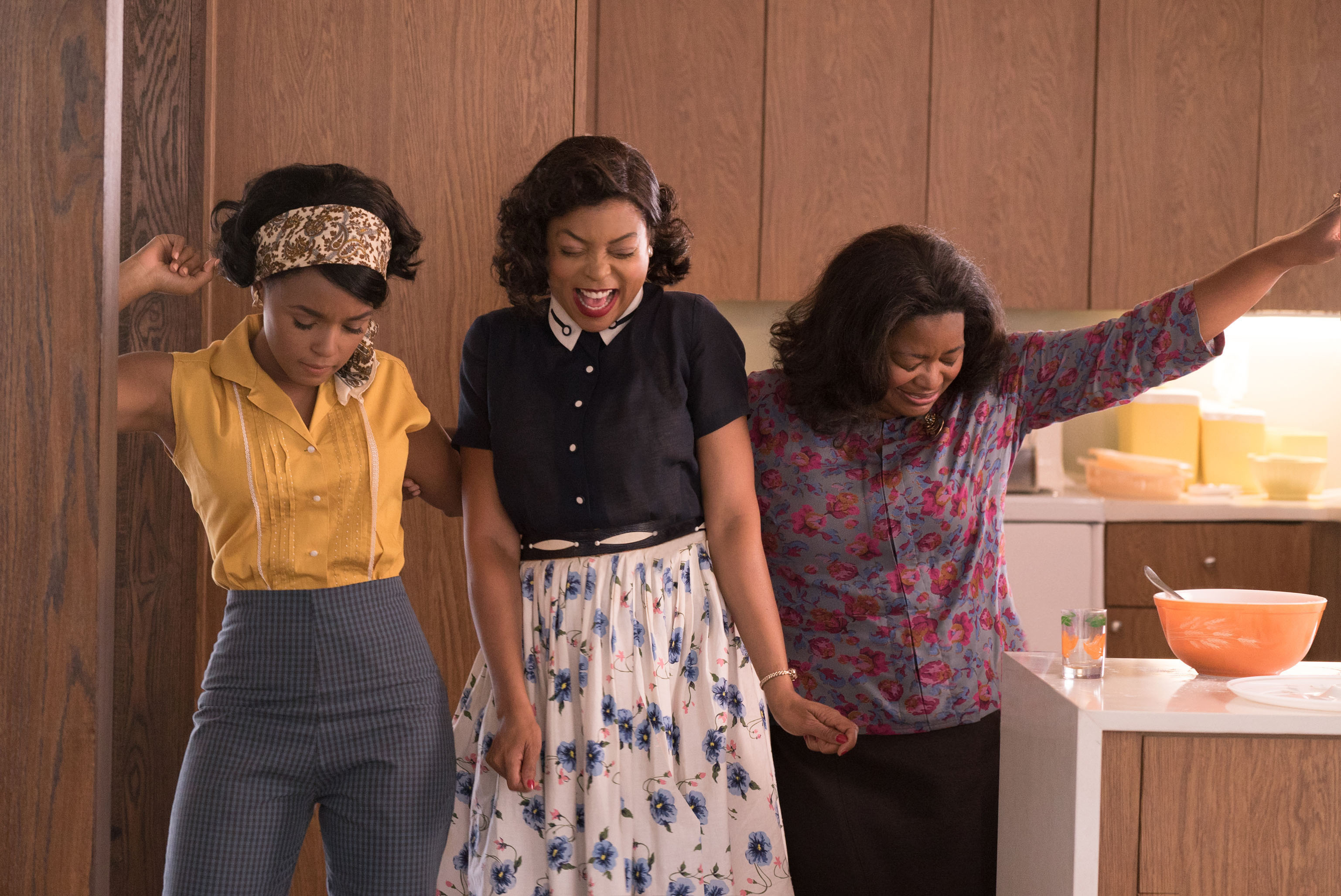 HiddenFigures_Taraji_P_Henson_OctaviaSpencer_JanelleMonae_4.jpg