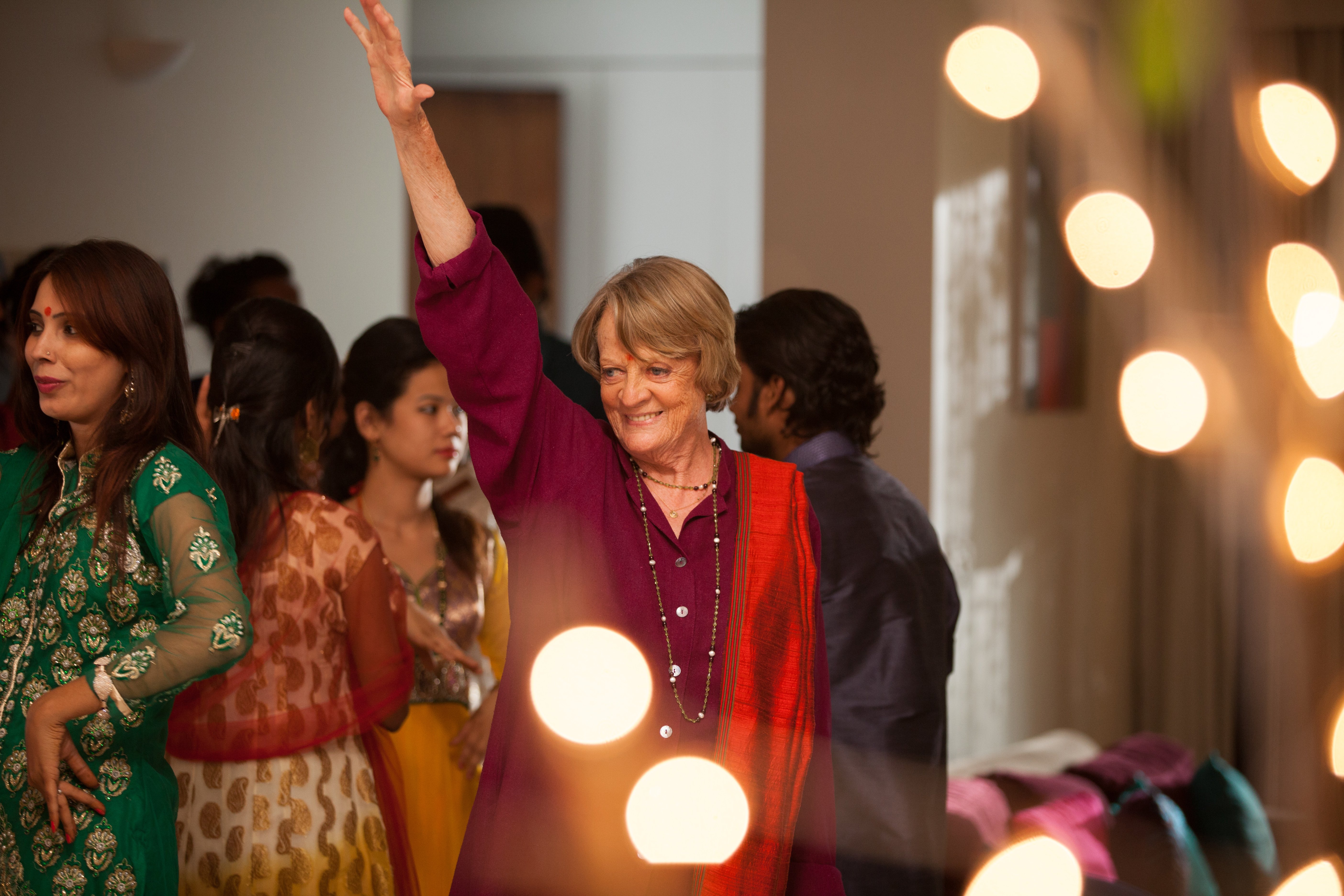 SecondBestExoticMarigoldHotel_MaggieSmith_3.jpg