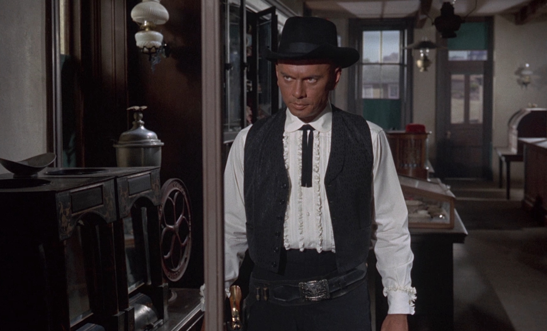 Invitation-Gunfighter-image5.jpg