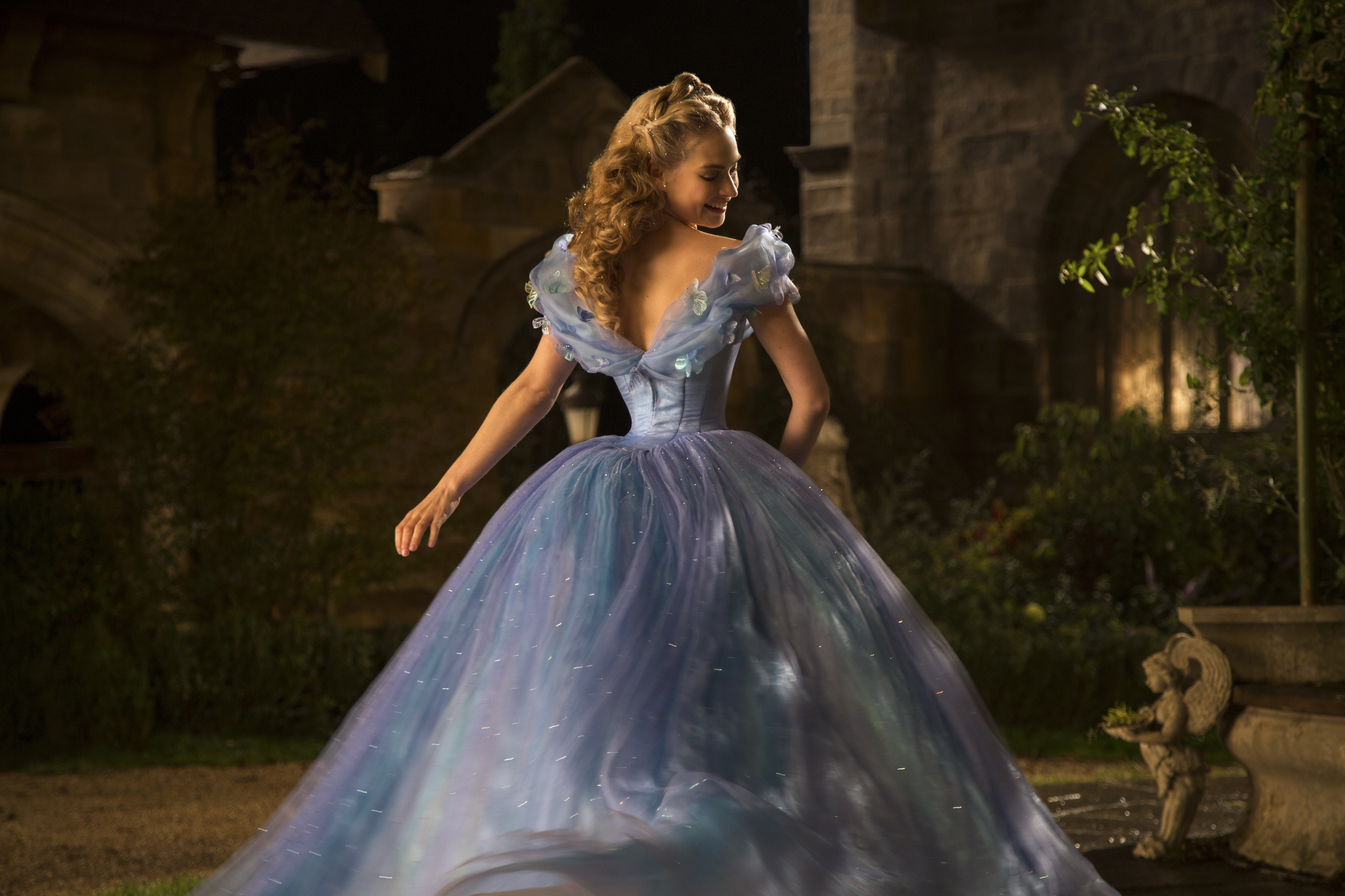 Cinderella_LilyJames_1.jpg