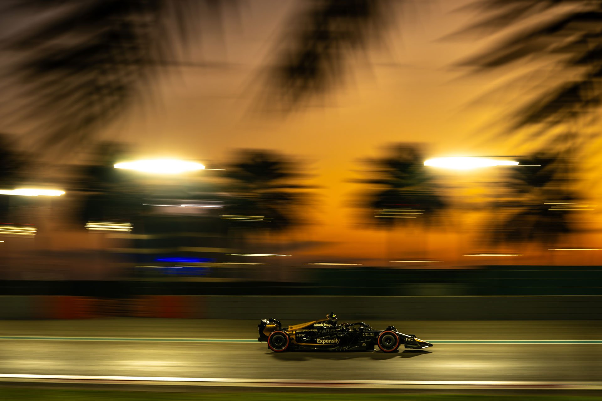 f1-06.jpg