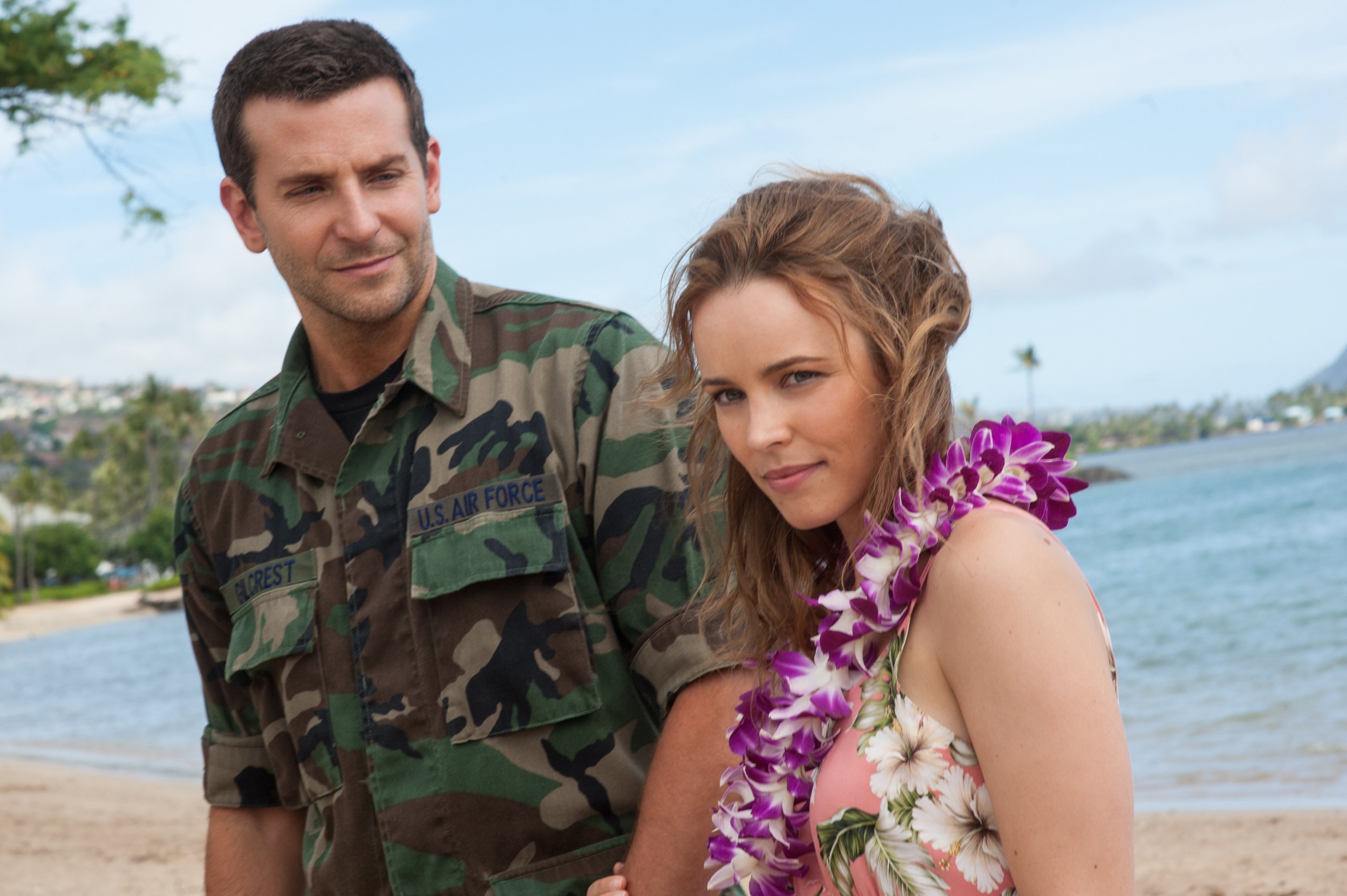 Aloha_BradleyCooper_RachelMcAdams_2.jpg