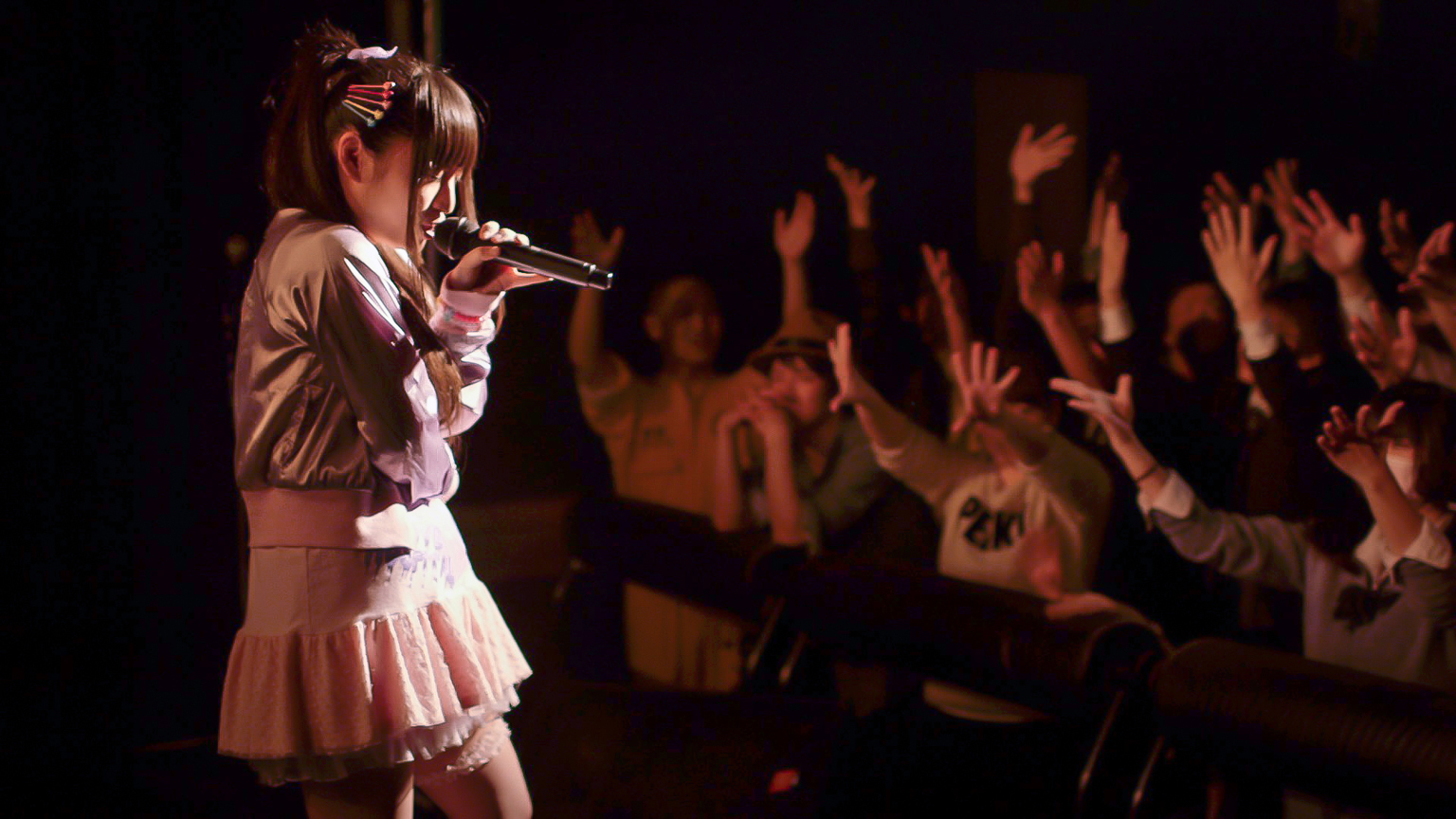 Tokyo_Idols2_300.jpg