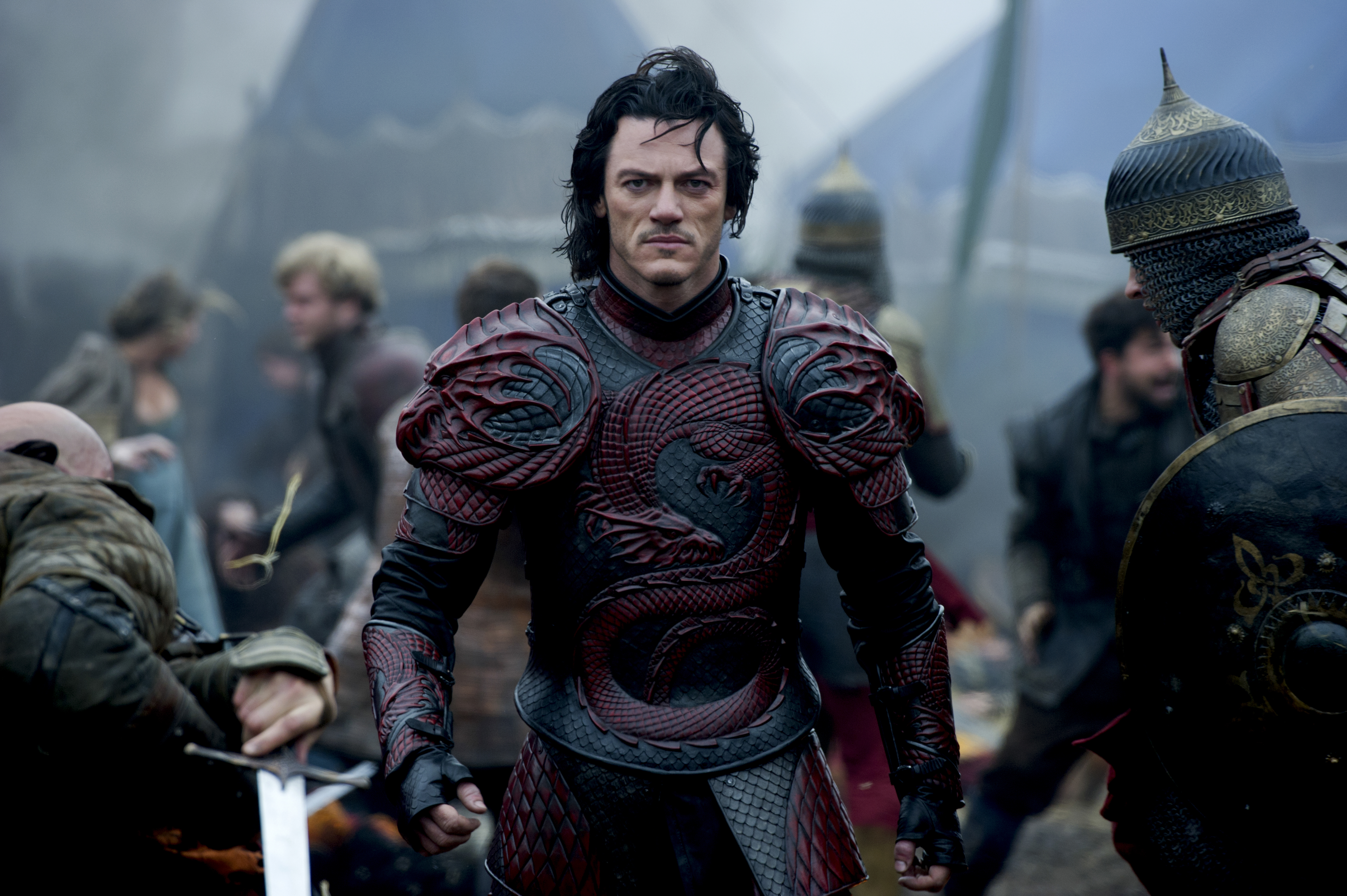 DraculaUntold_LukeEvans_1.jpg