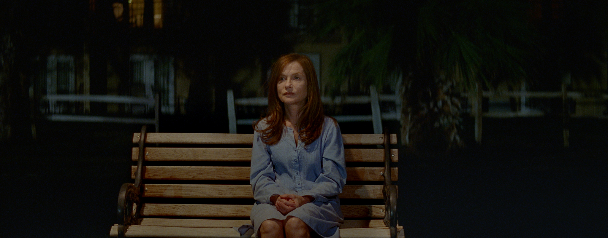 ValleyOfLove_IsabelleHuppert_2.jpg