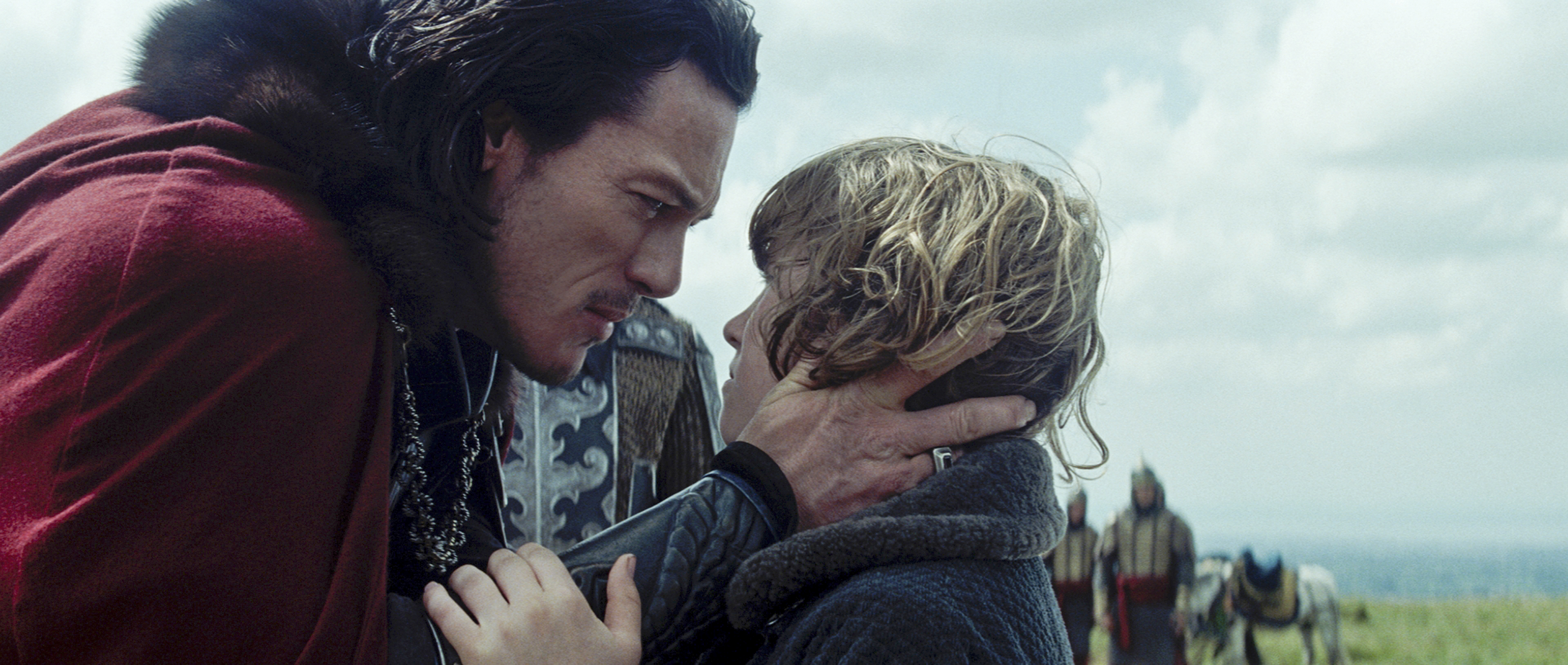 DraculaUntold_LukeEvans_2.jpg