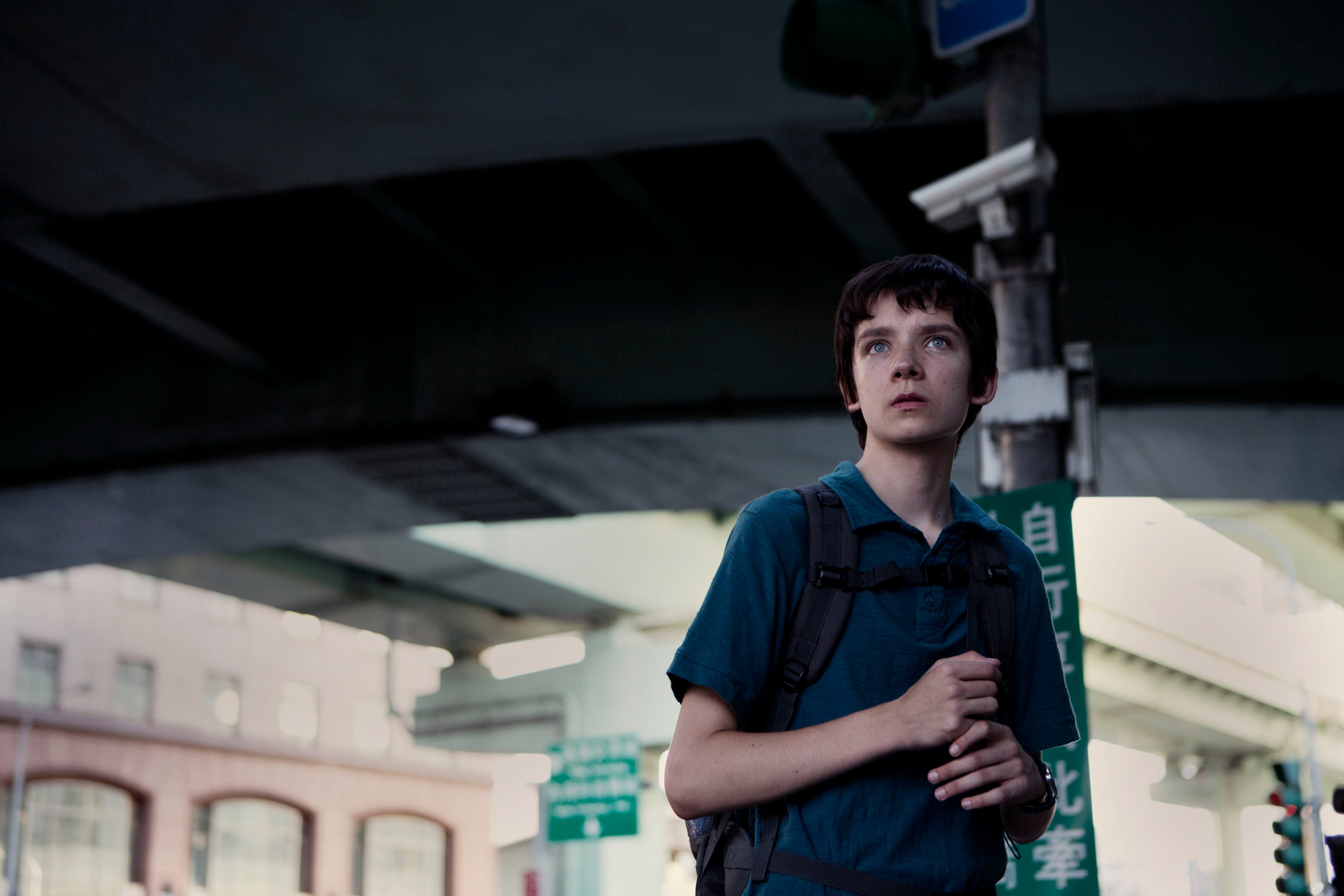 A_BrilliantYoungMind_AsaButterfield_1.jpg