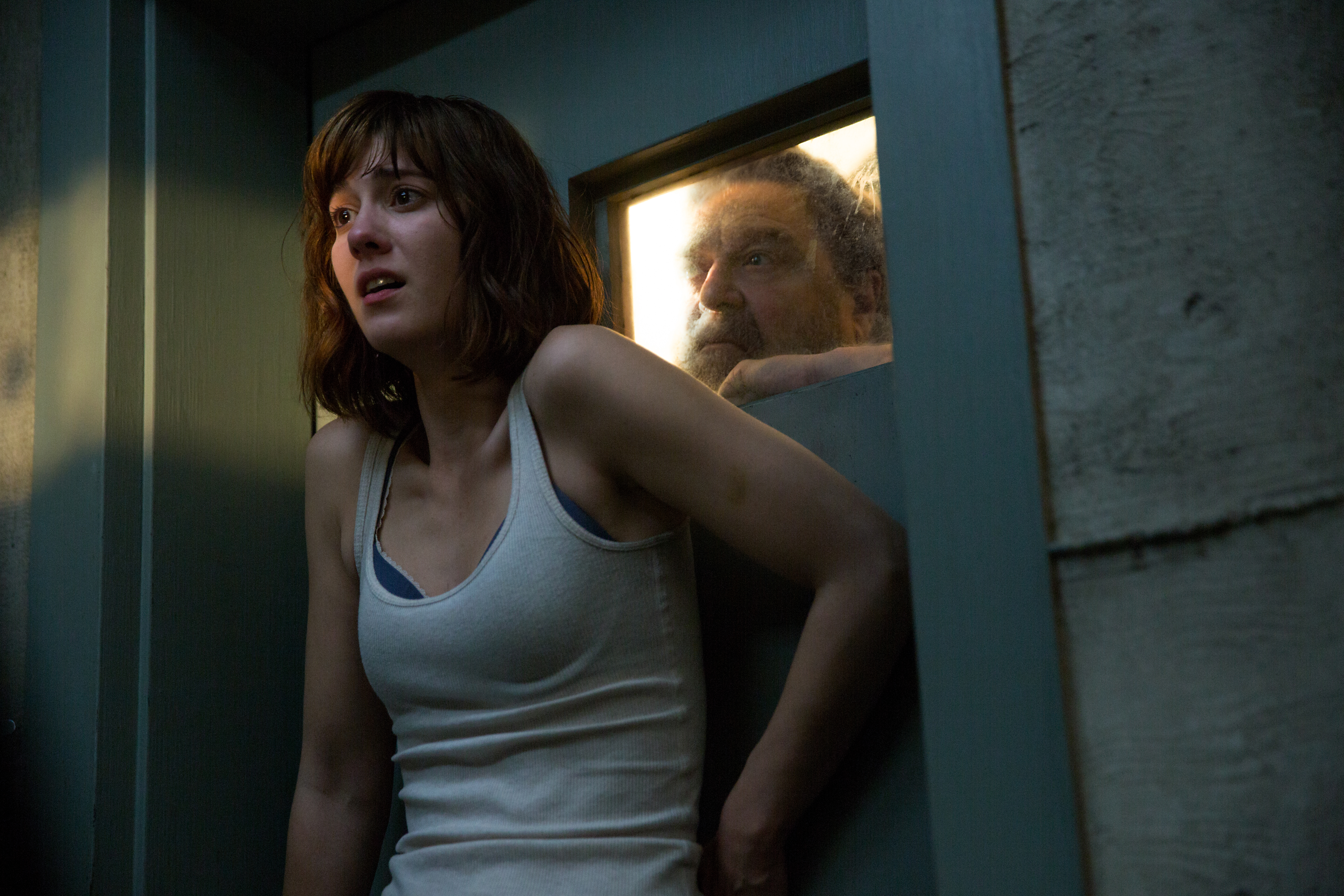 10CloverfieldLane_MaryElizabethWinstead_JohnGoodman_6.jpg