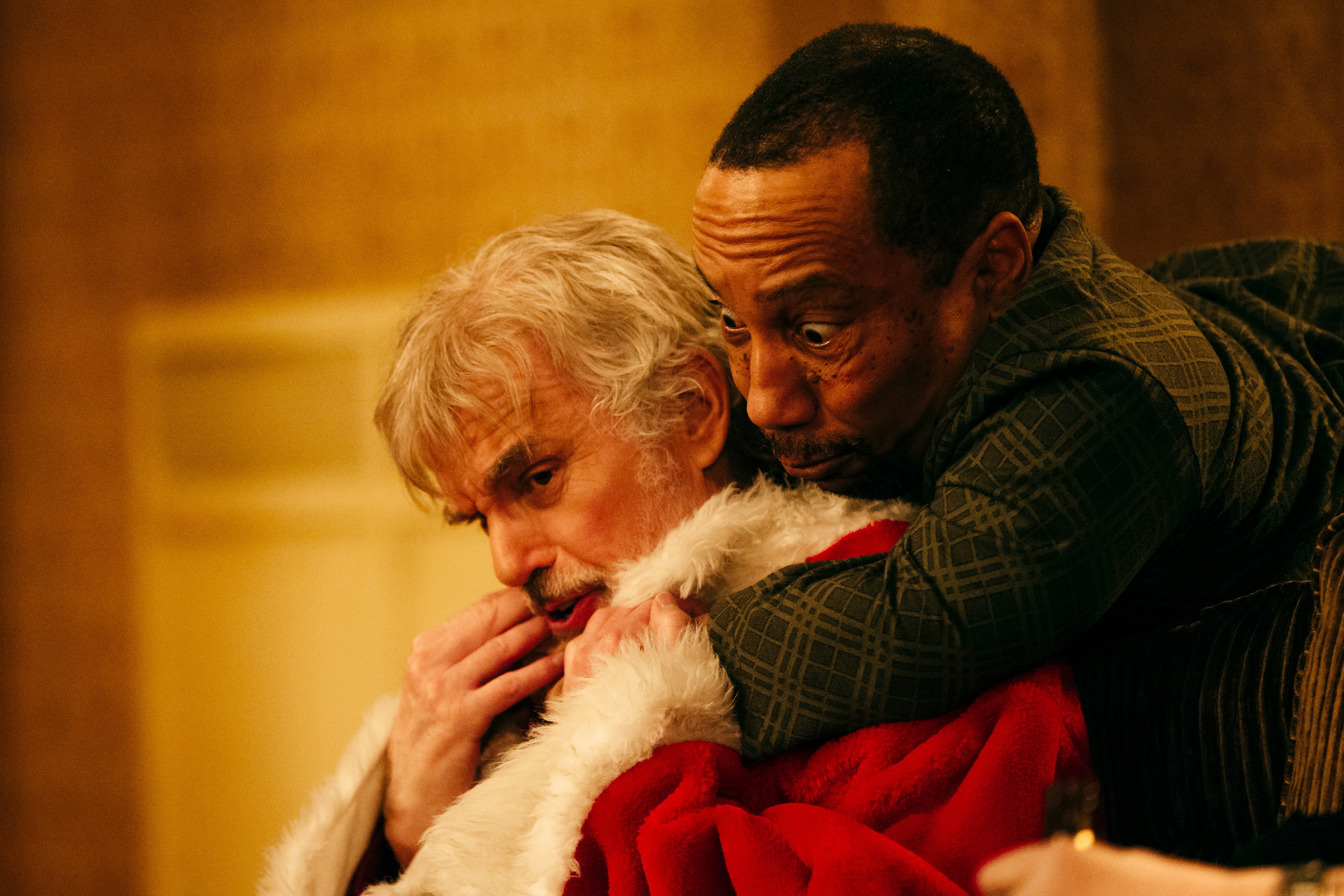 BadSantaII_BillyBobThornton_TonyCox_4.jpg