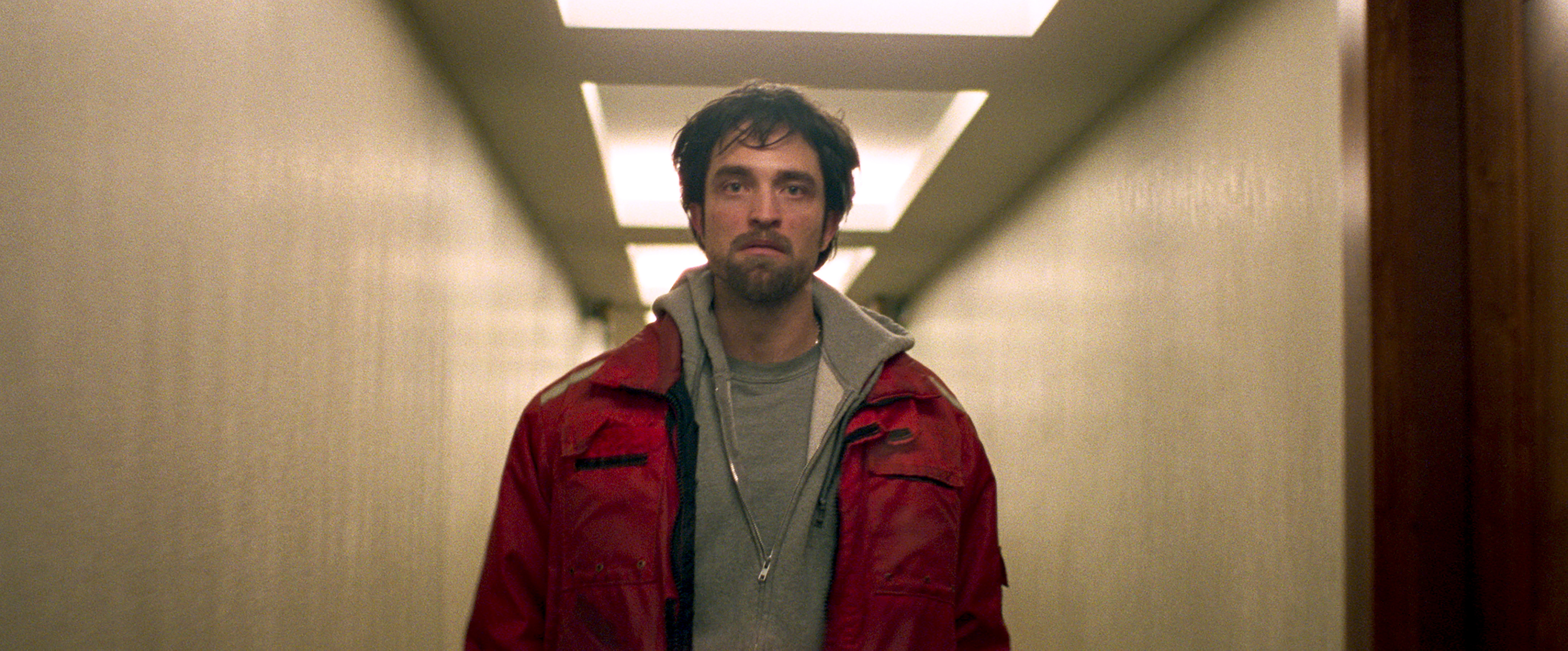 GoodTime_RobertPattinson_1.jpg