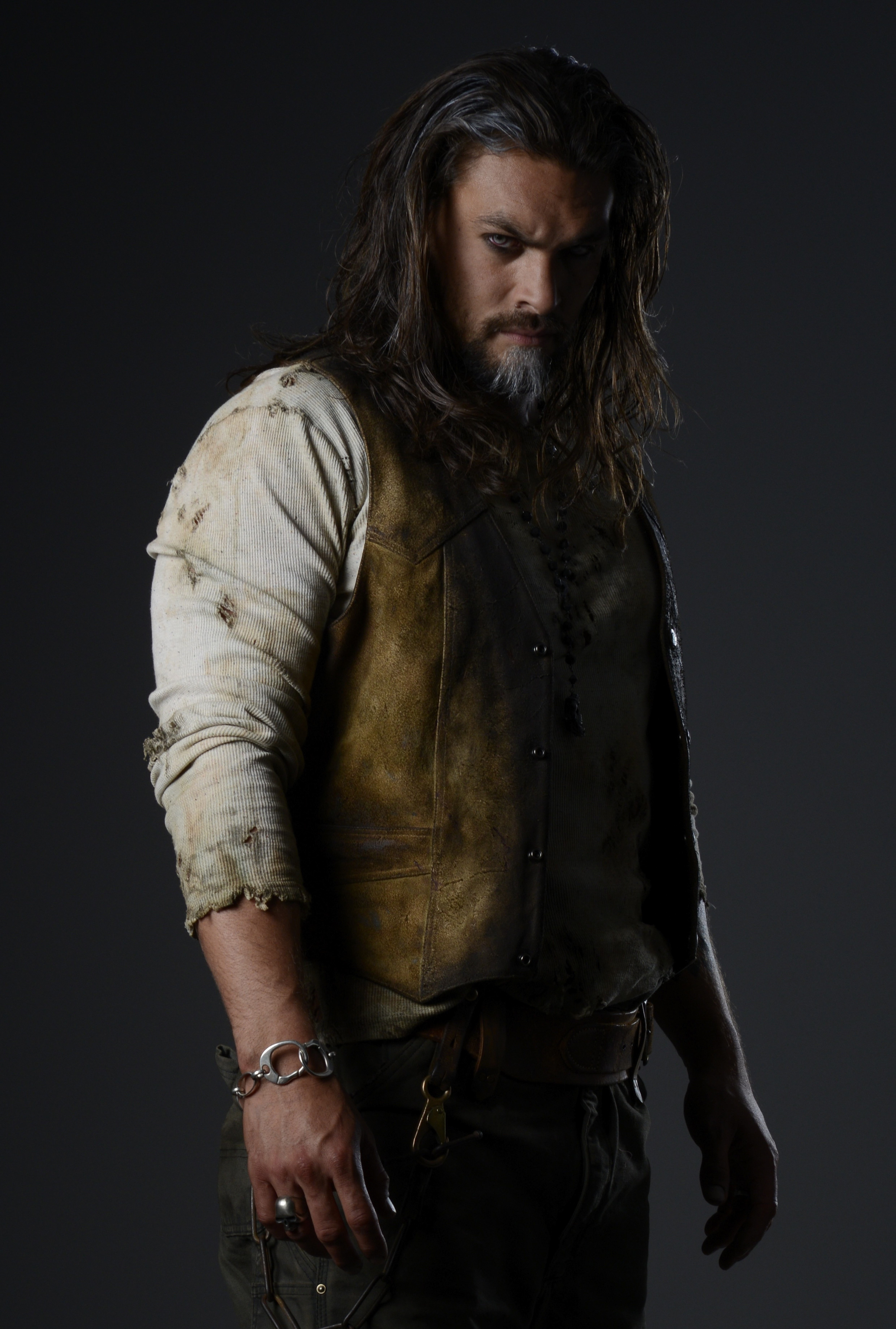 Wolves_Jason_Momoa_3.jpg