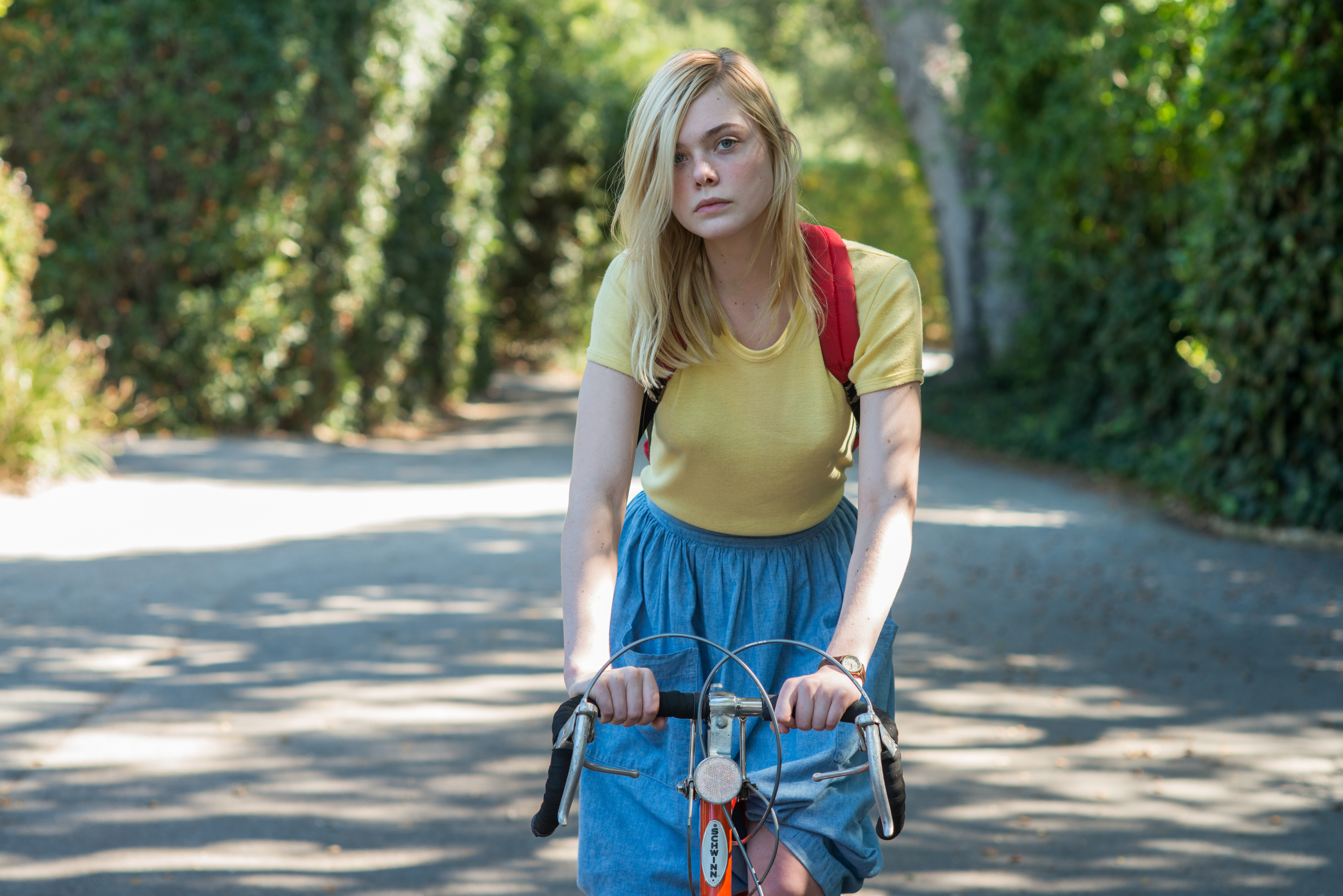 20CW_ElleFanning_4.jpg