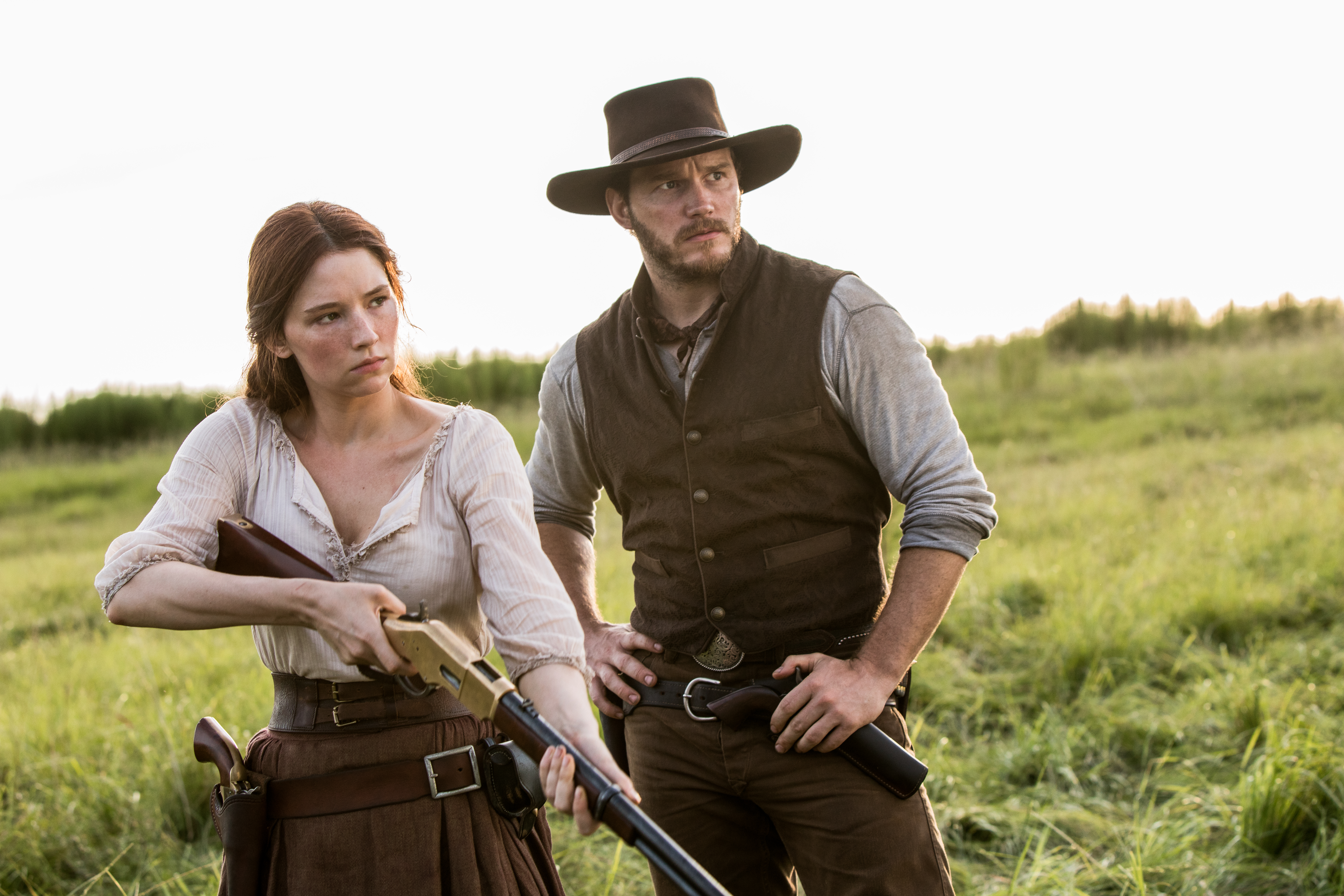 MagnificentSeven_HaleyBennett_ChrisPratt_7.jpg