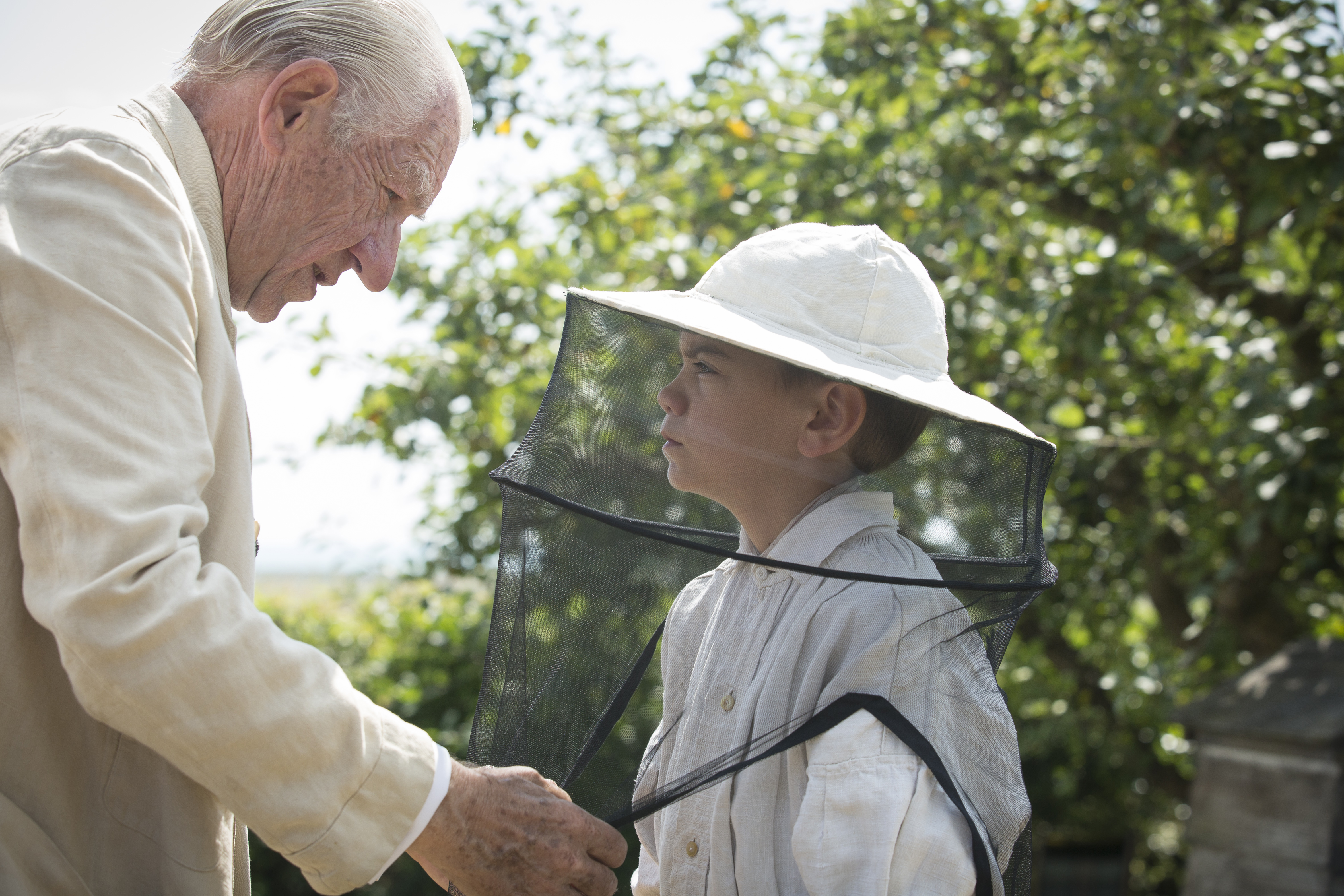 MrHolmes_IanMcKellen_MiloParker_3.jpg