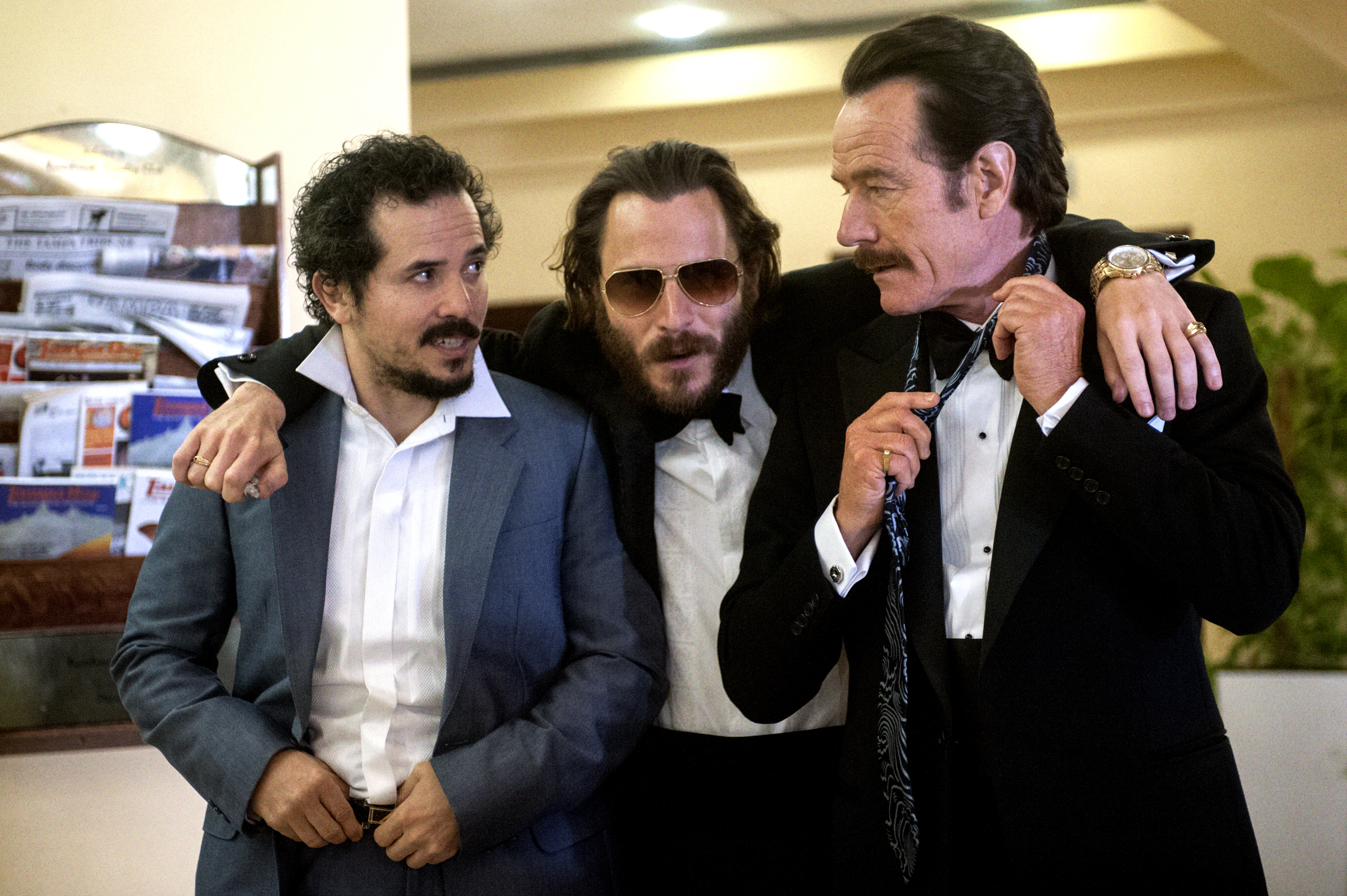 TheInfiltrator_JohnLeguizamo_BryanCranston_RubenOchandiano_4.jpg