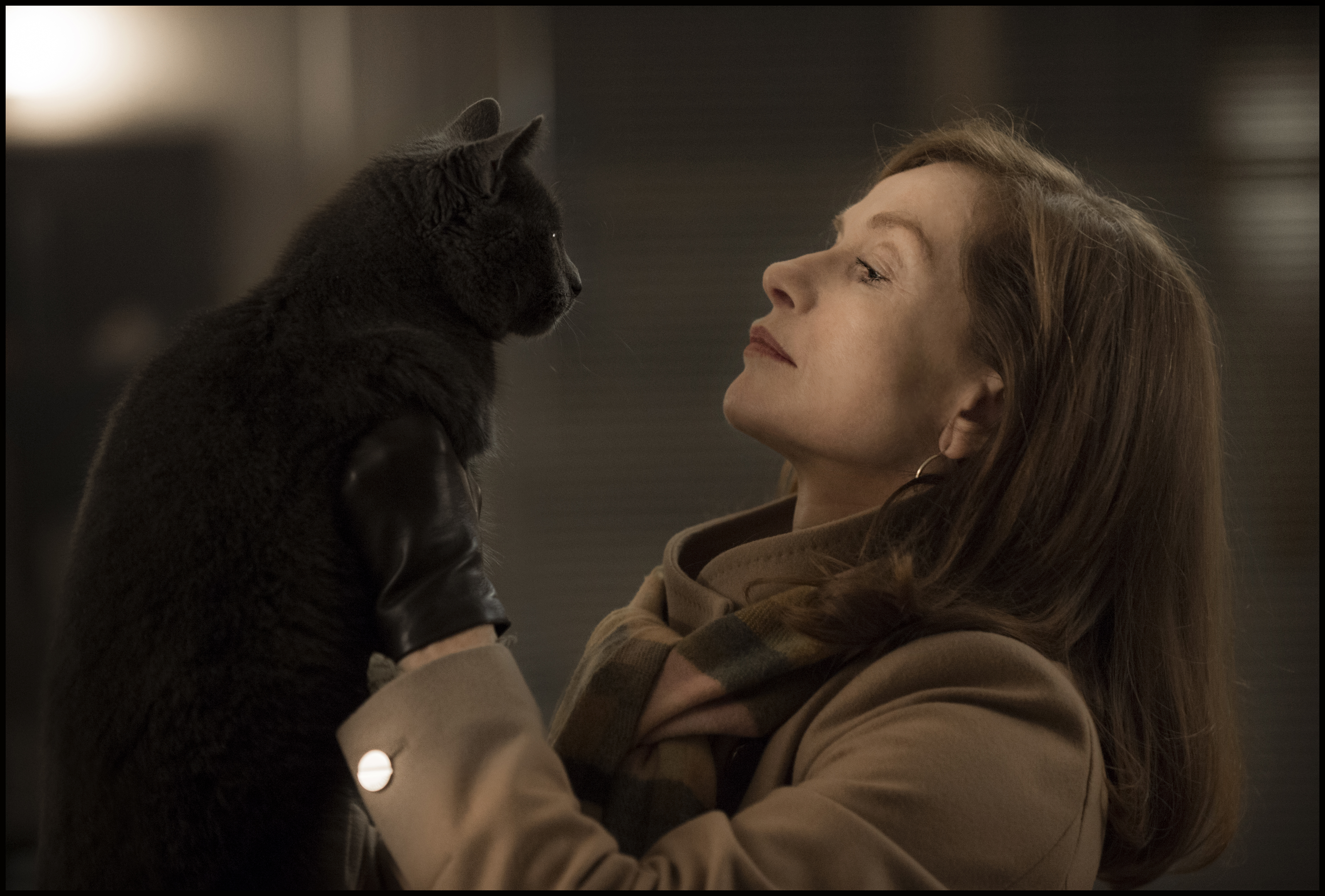 Elle_IsabelleHuppert_1.jpg