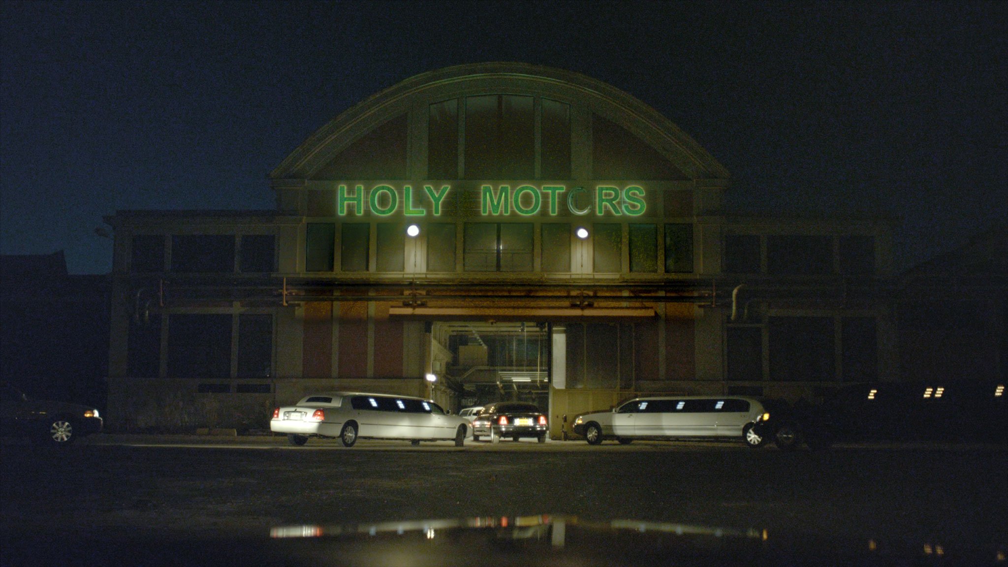 HolyMotors2_2048.jpg