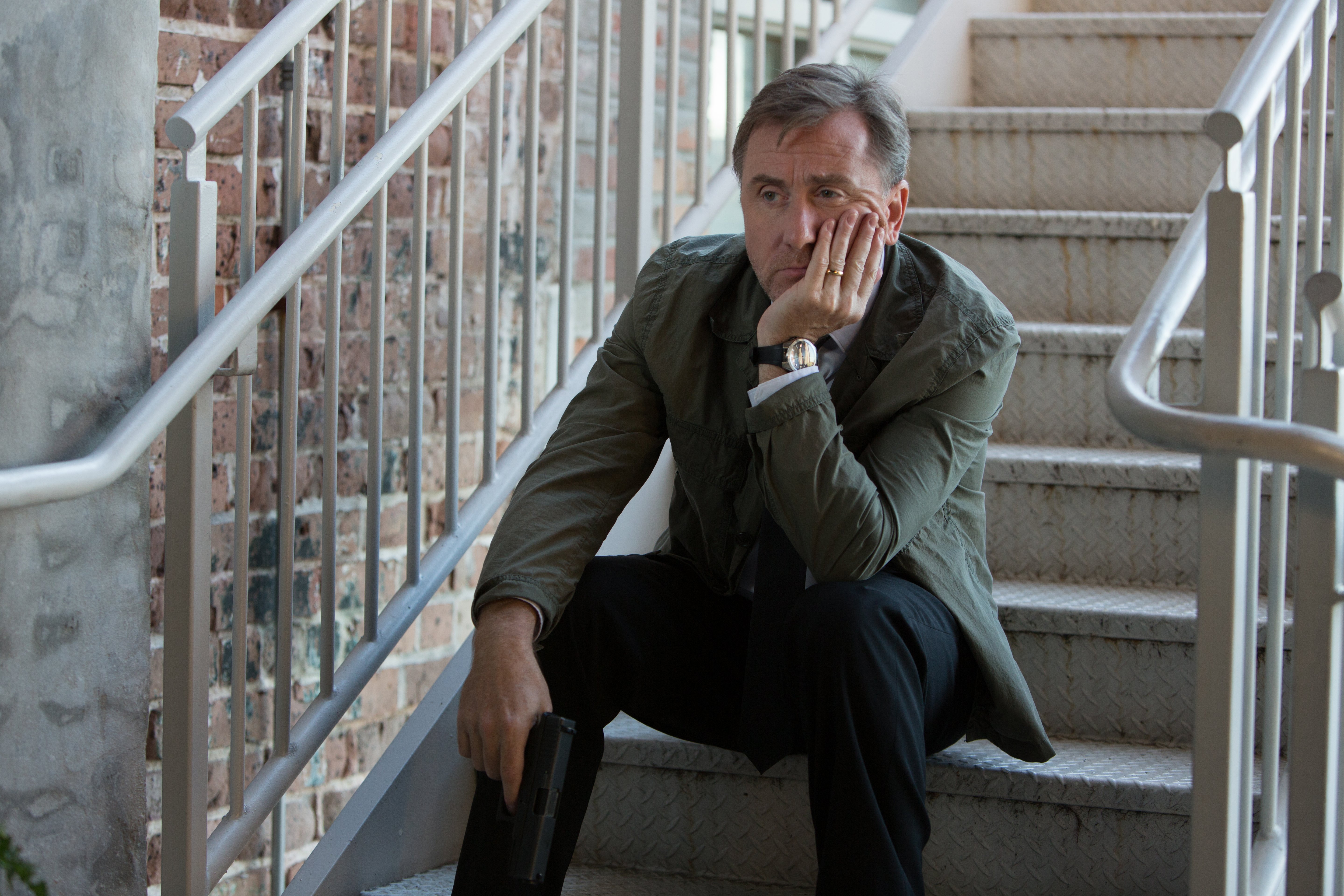 MrRight_TimRoth_5.jpg