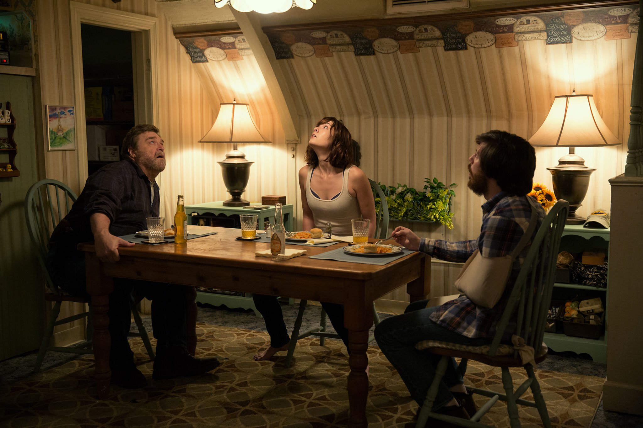 10CloverfieldLane8_2048.jpg