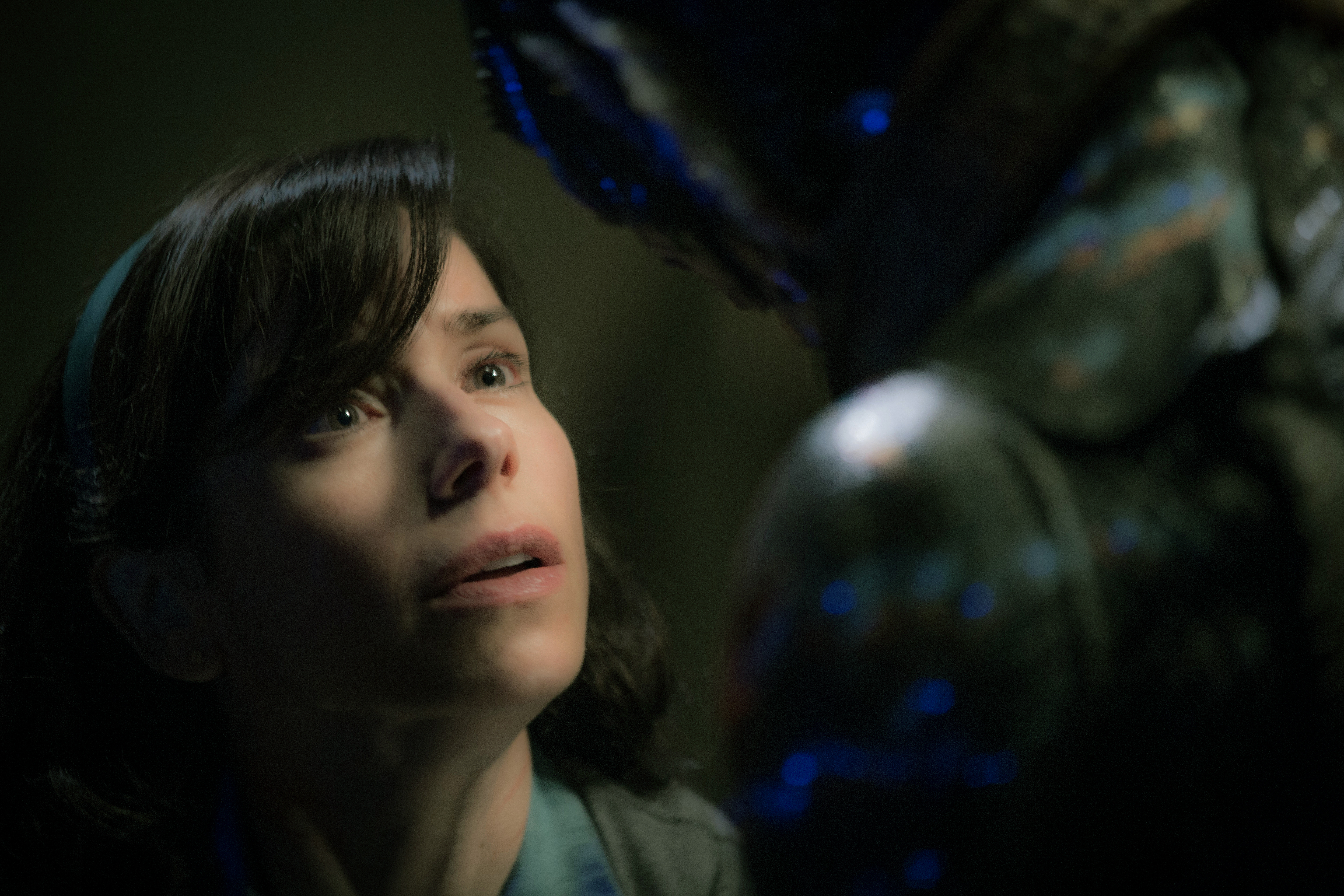 ShapeOfWater_DougJones_SallyHawkins_1.jpg