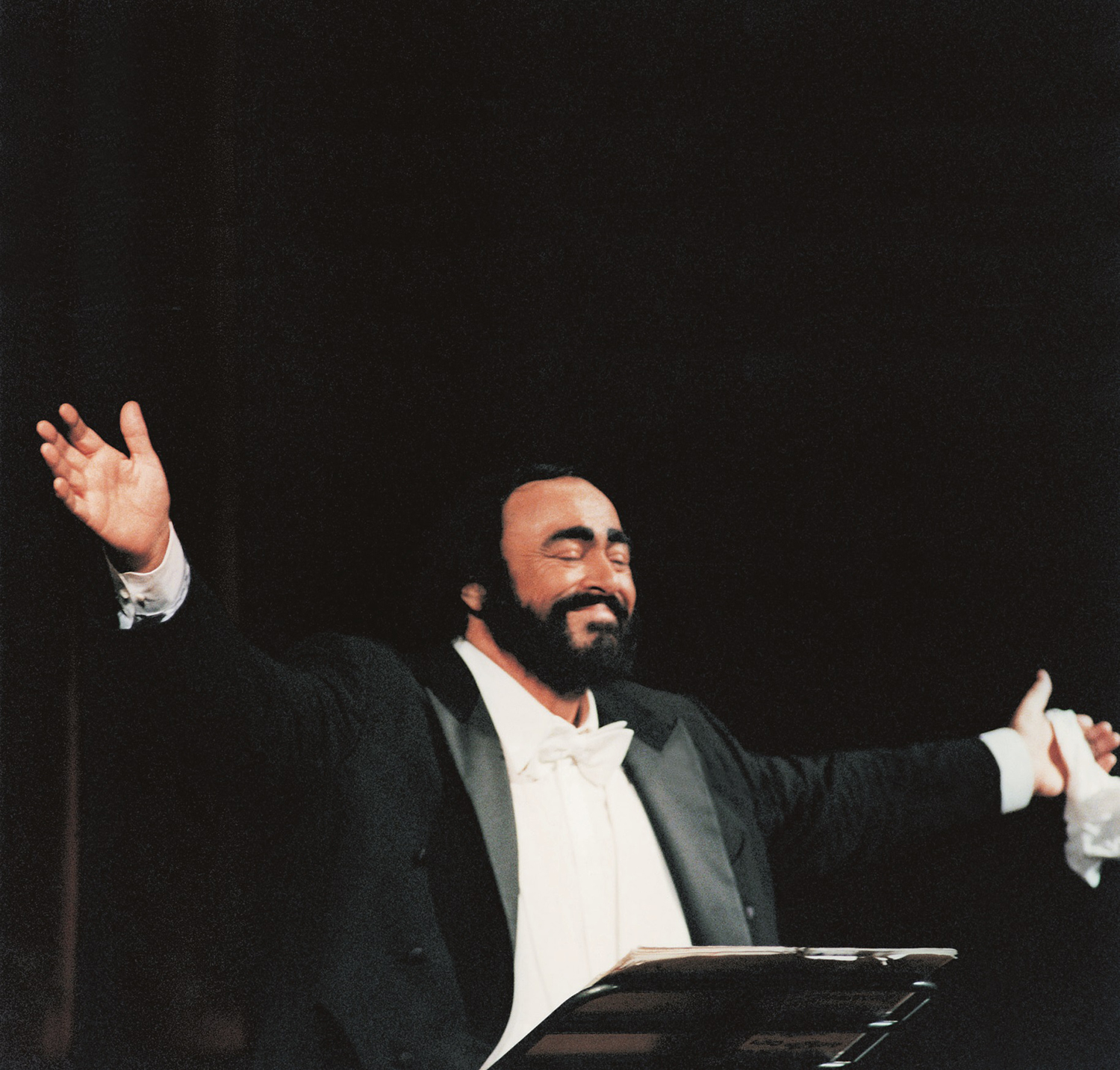 Pavarotti4HD.jpg