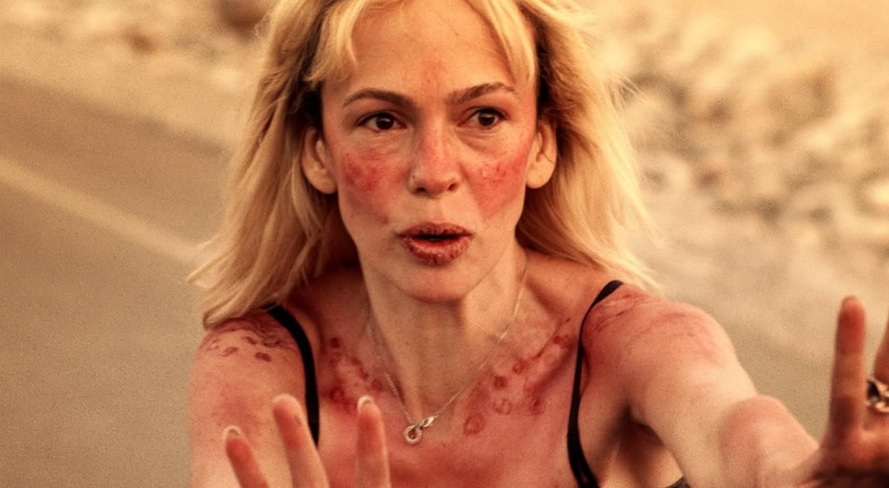 Bloody-Sand-image3.jpg