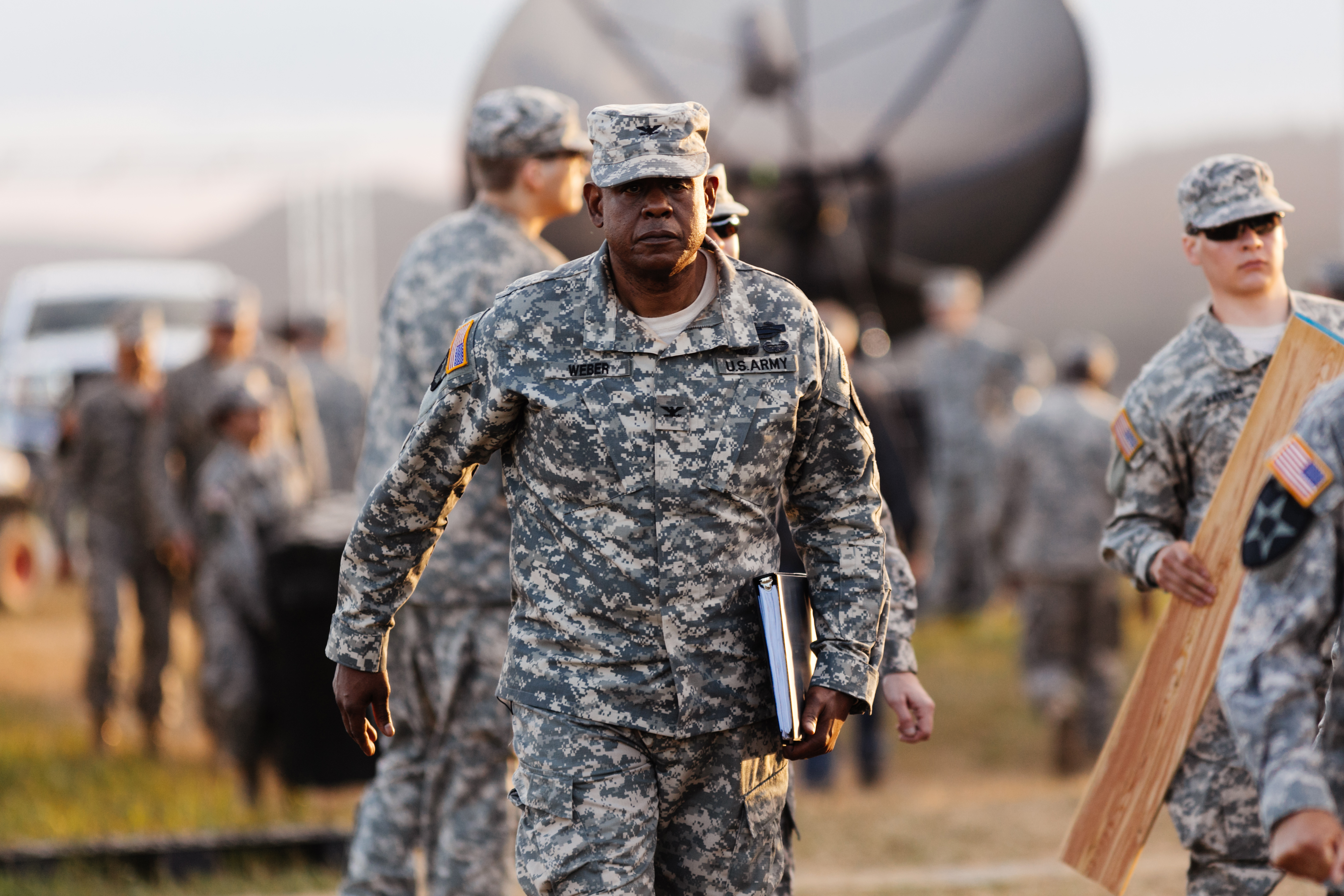 Arrival_ForestWhitaker_5.jpg