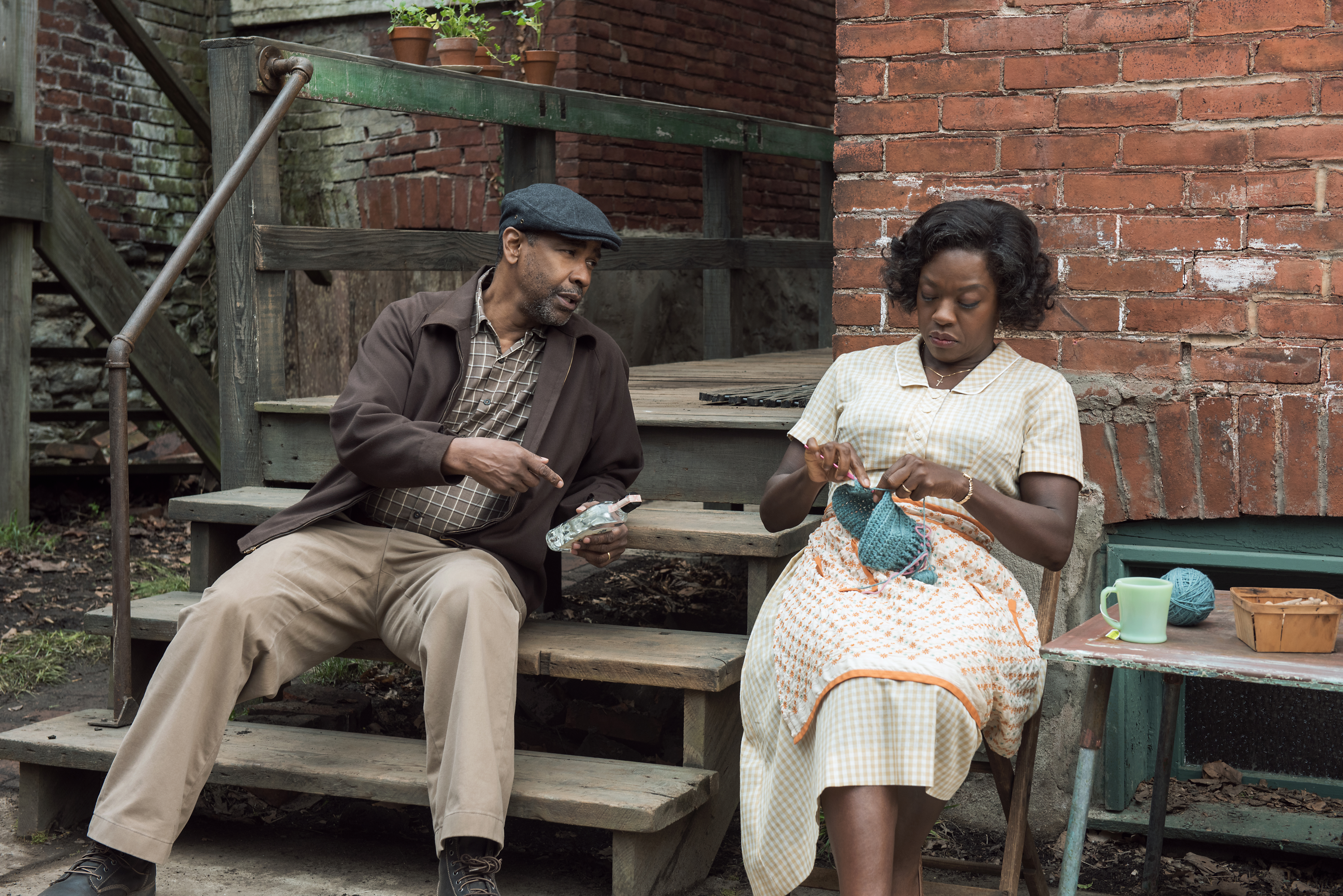 Fences_DenzelWashington_ViolaDavis_1.jpg