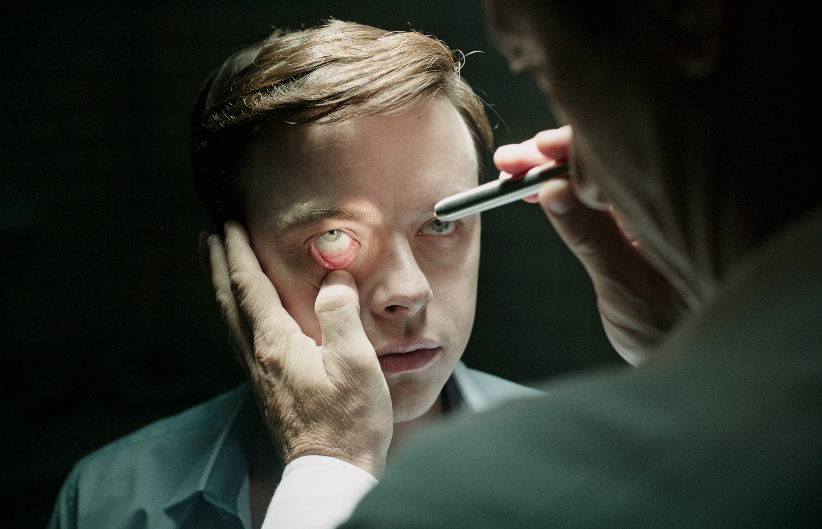 CureForWellness_DaneDeHaan_3.jpg