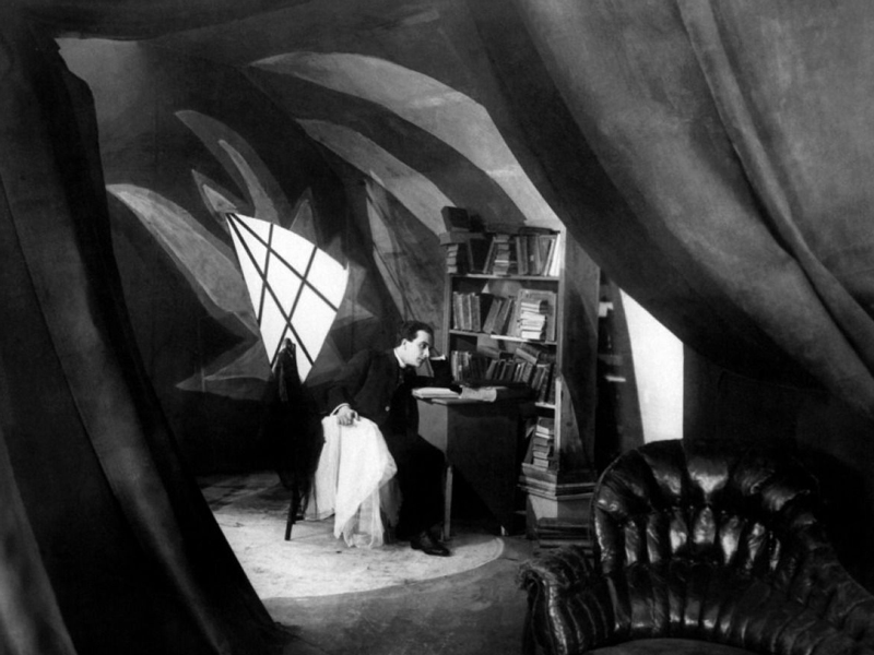 Cabinet_du_docteur_Caligari__Ph___2_.jpg