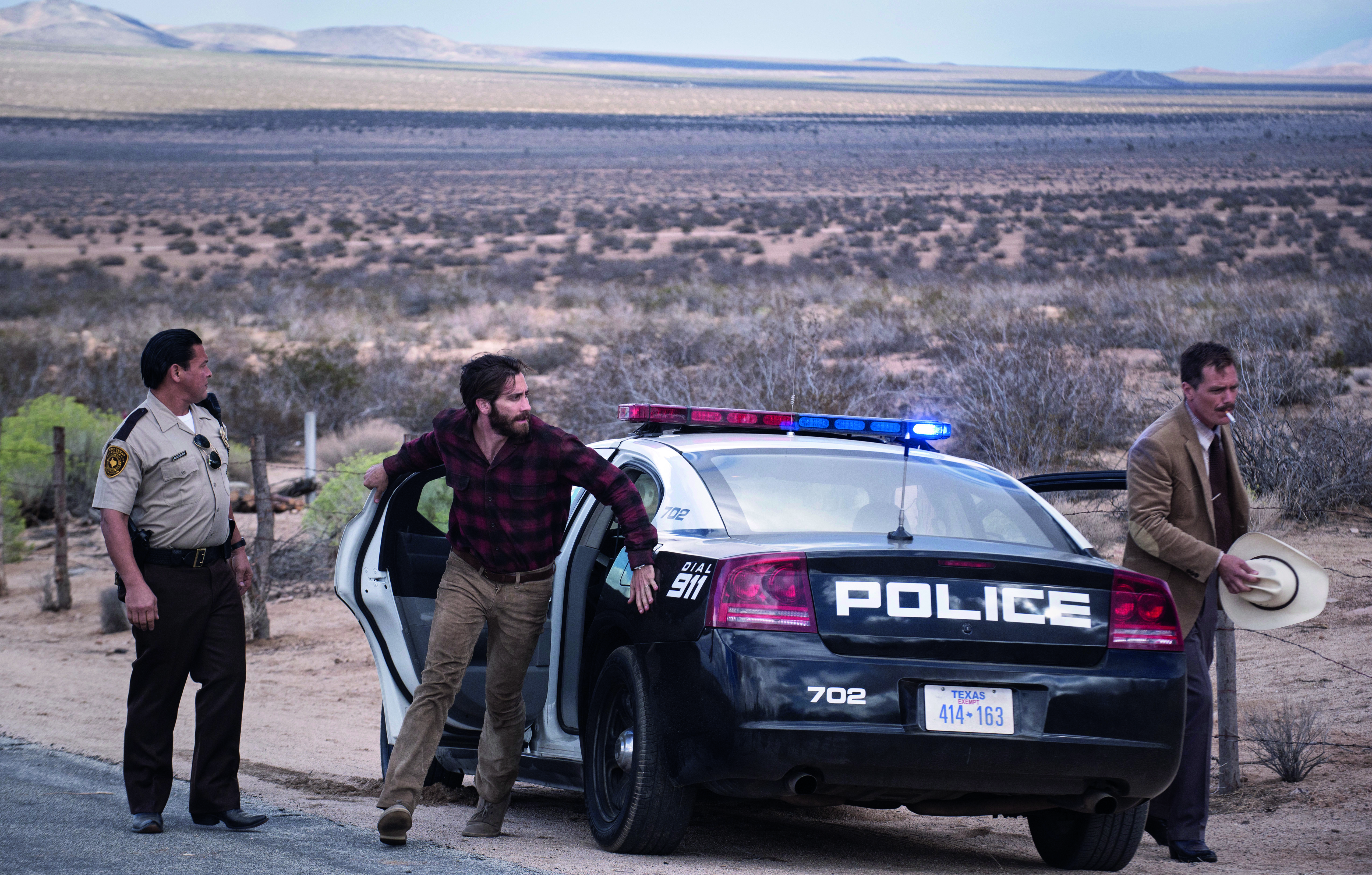 Nocturnal_Animals_FrancoVega_JakeGyllenhaal_MichaelShannon_2.jpg