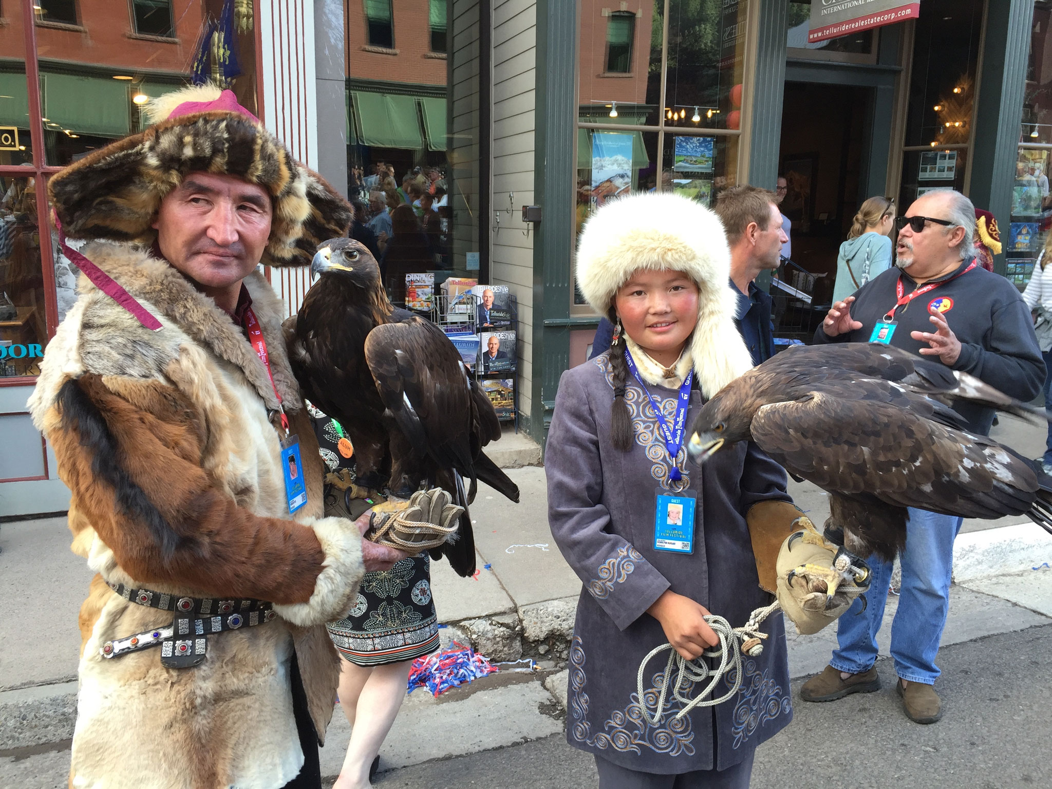 EagleHuntress6_2048.jpg