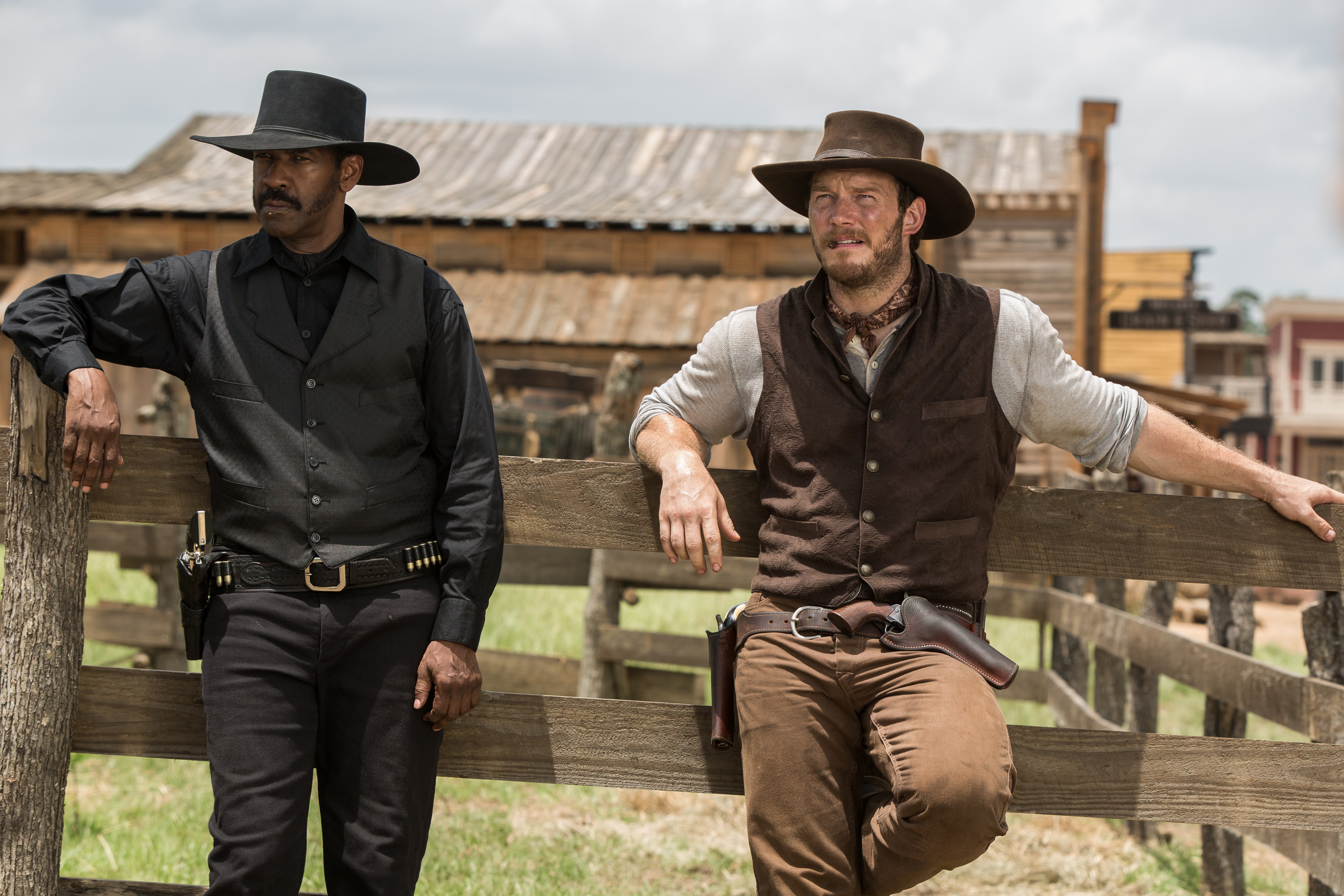 MagnificentSeven_DenzelWashington_ChrisPratt_3.jpg