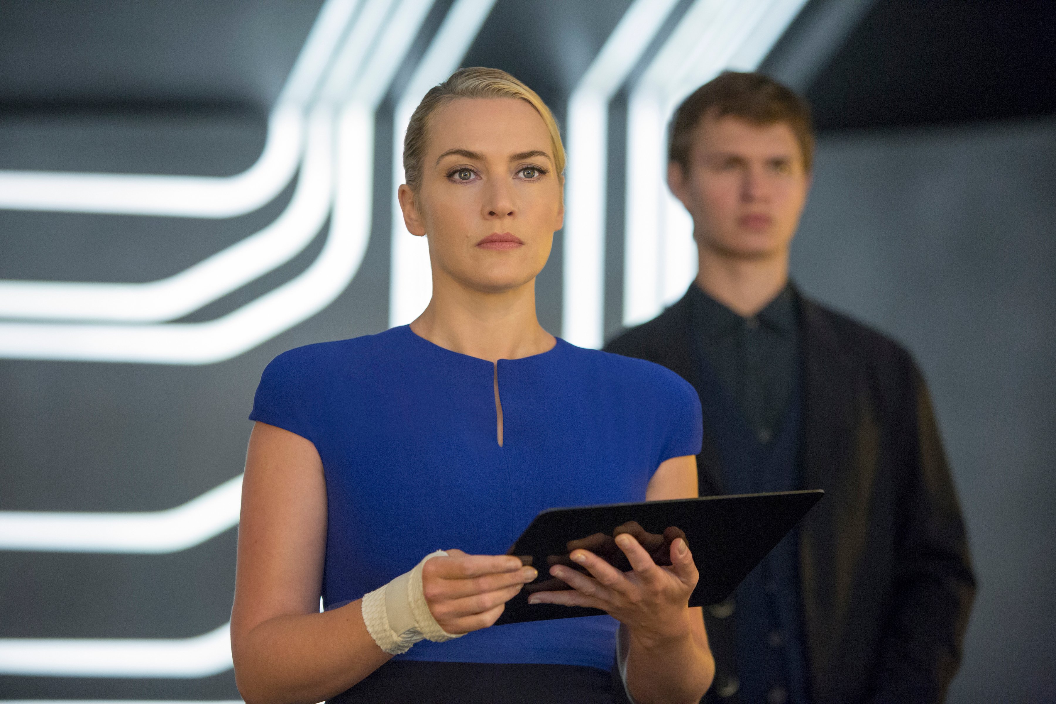 Insurgent_KateWinslet_4.jpg