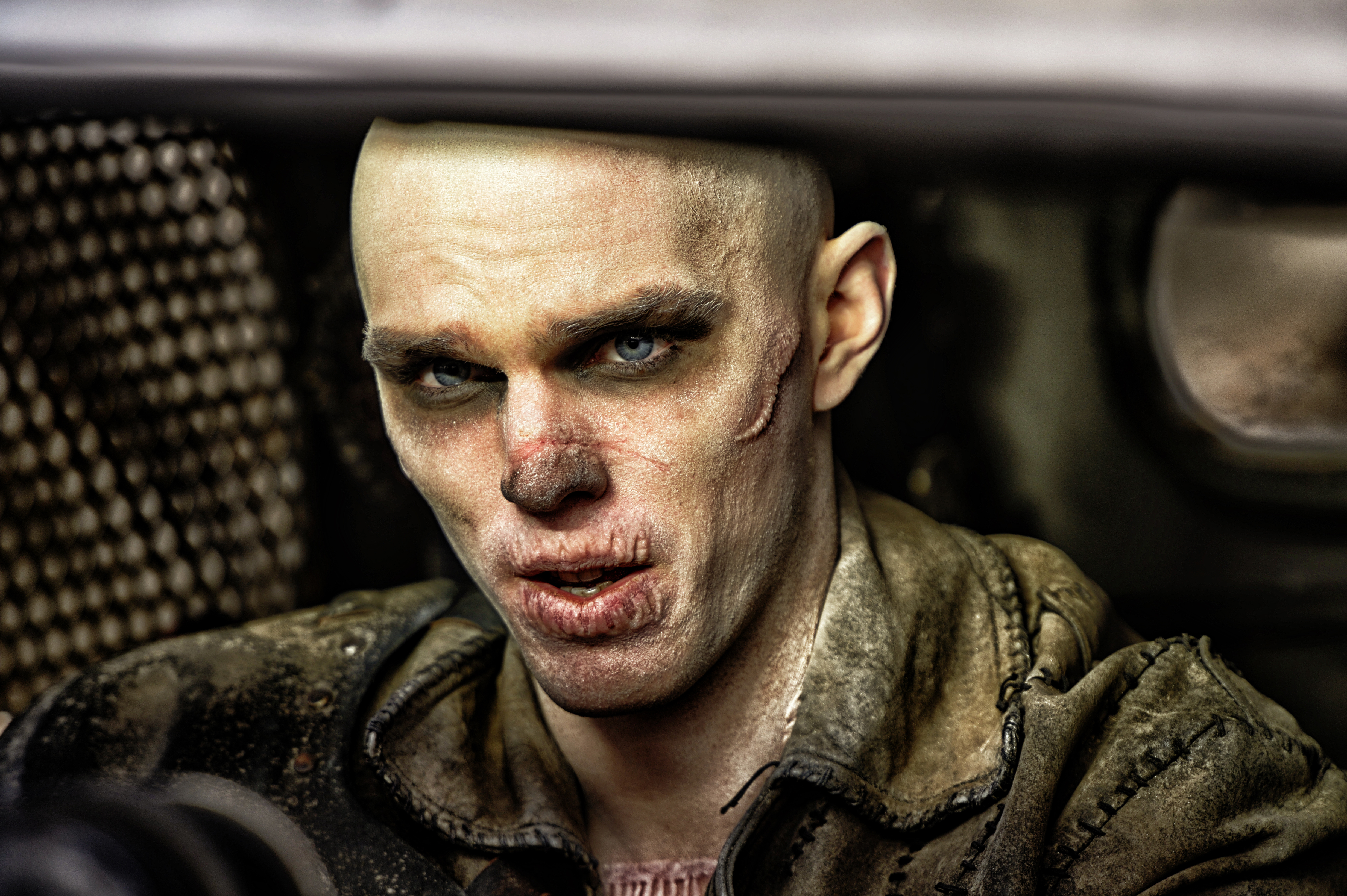 MadMaxFuryRoad_NicholasHoult_5.jpg