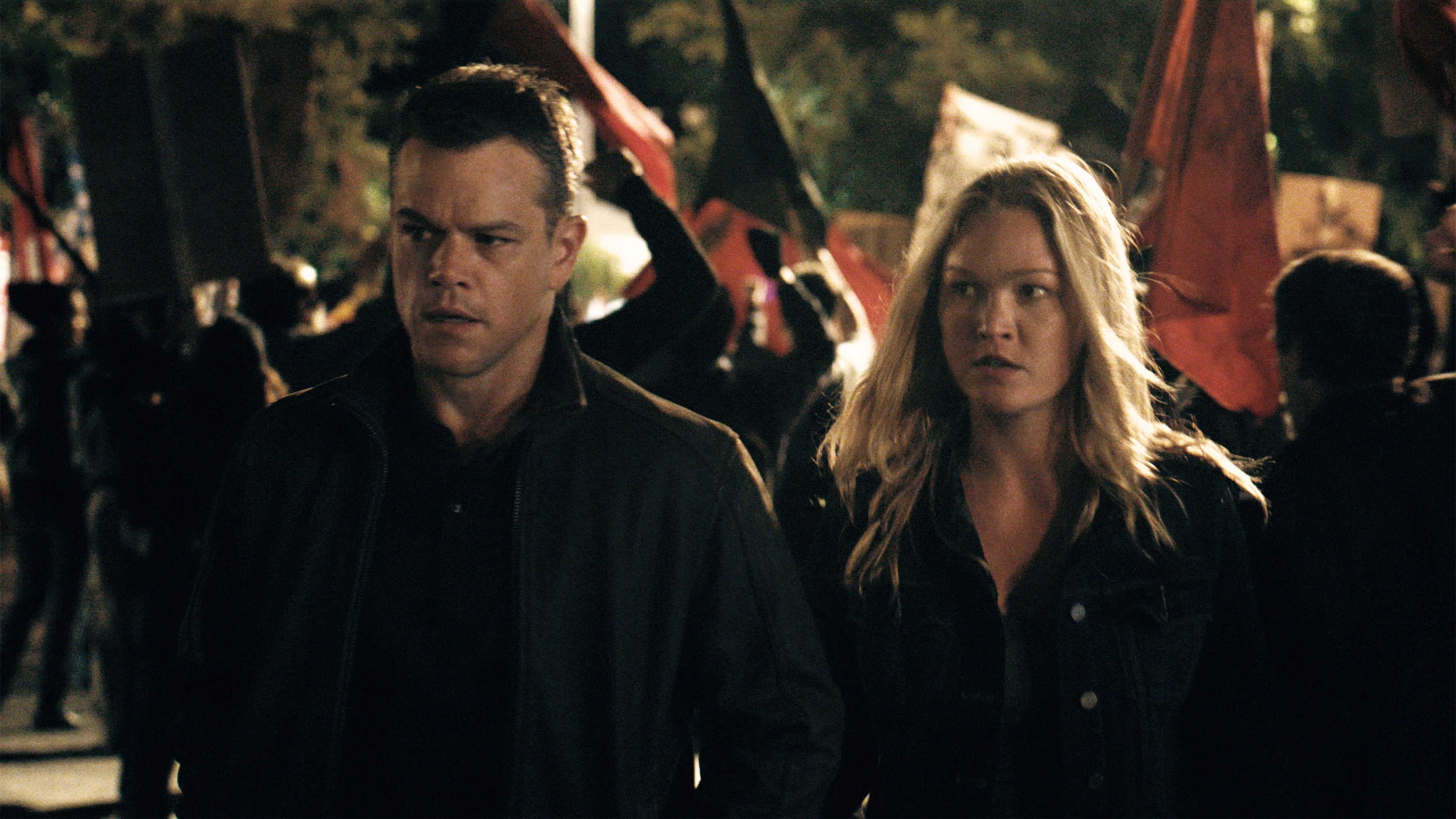 JasonBourne_MattDamon_JuliaStiles_3.jpg