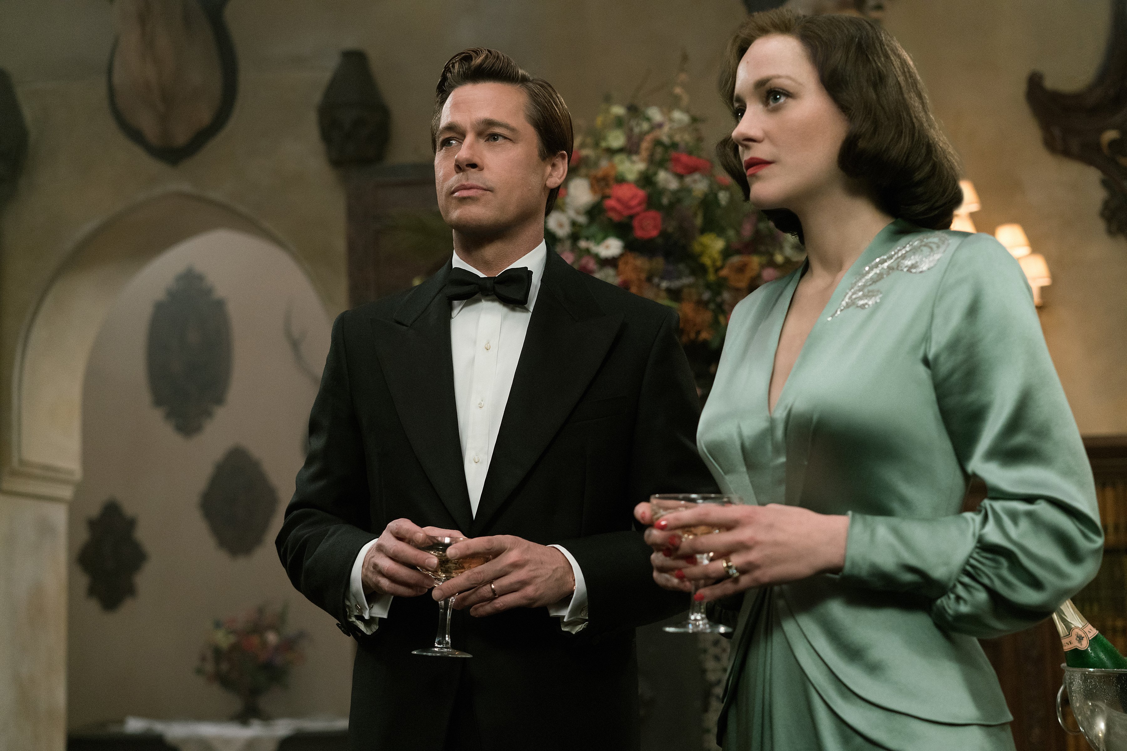 Allied_MarionCotillard_BradPitt_2.jpg