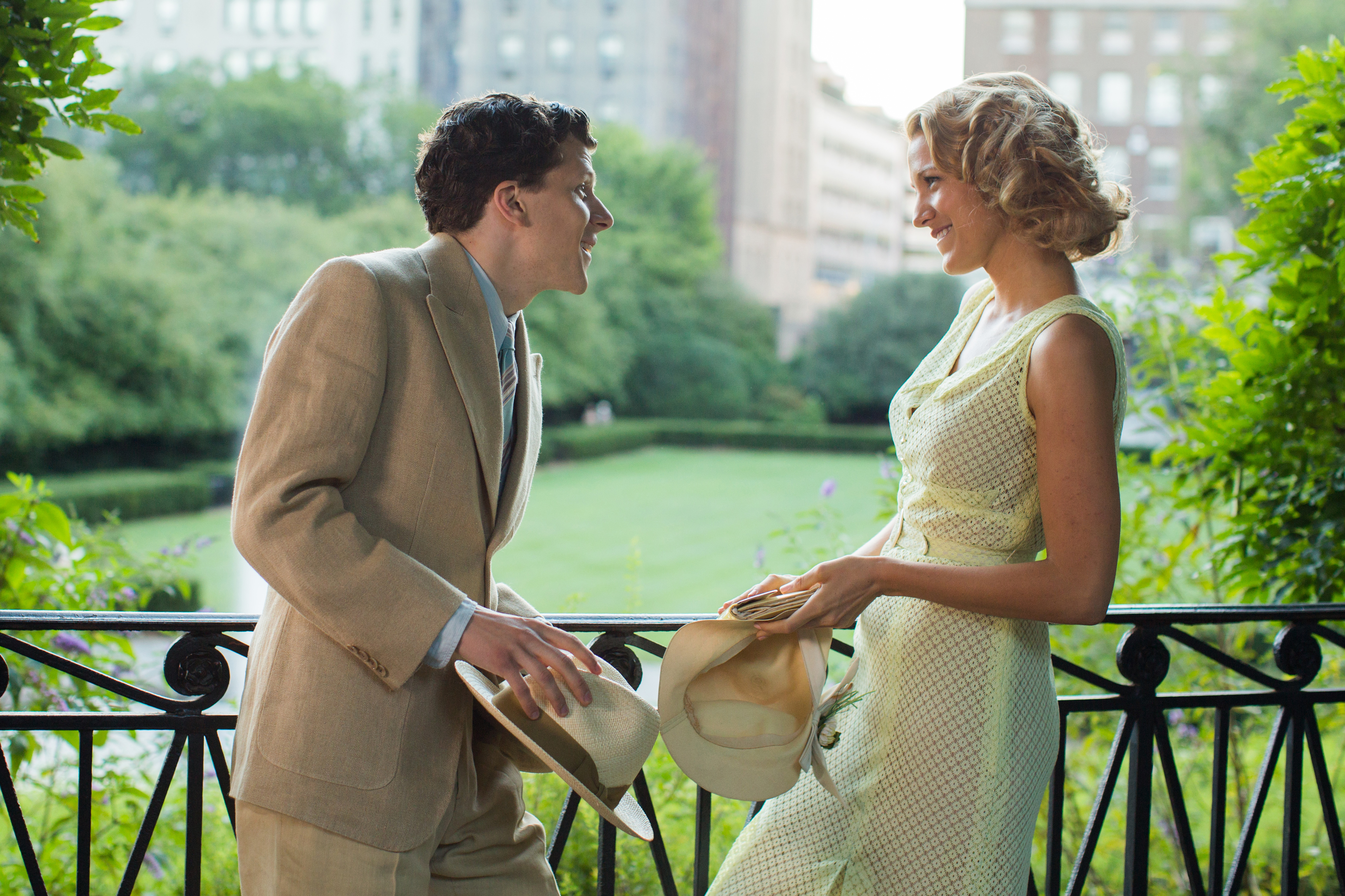 CafeSociety_JesseEisenberg_BlakeLively_2.jpg