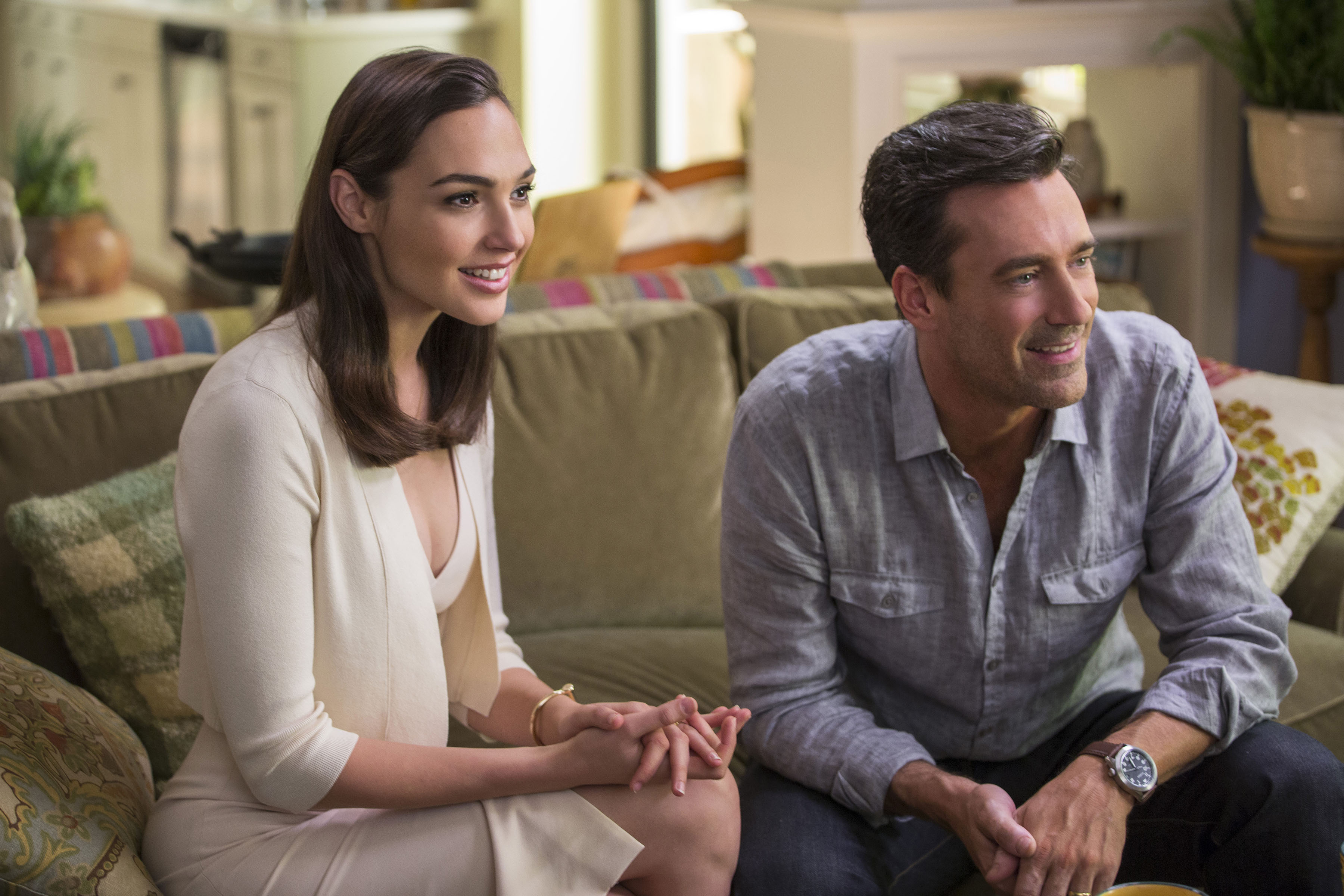 KeepingUpWithTheJoneses_JonHamm_GalGadot_6.jpg