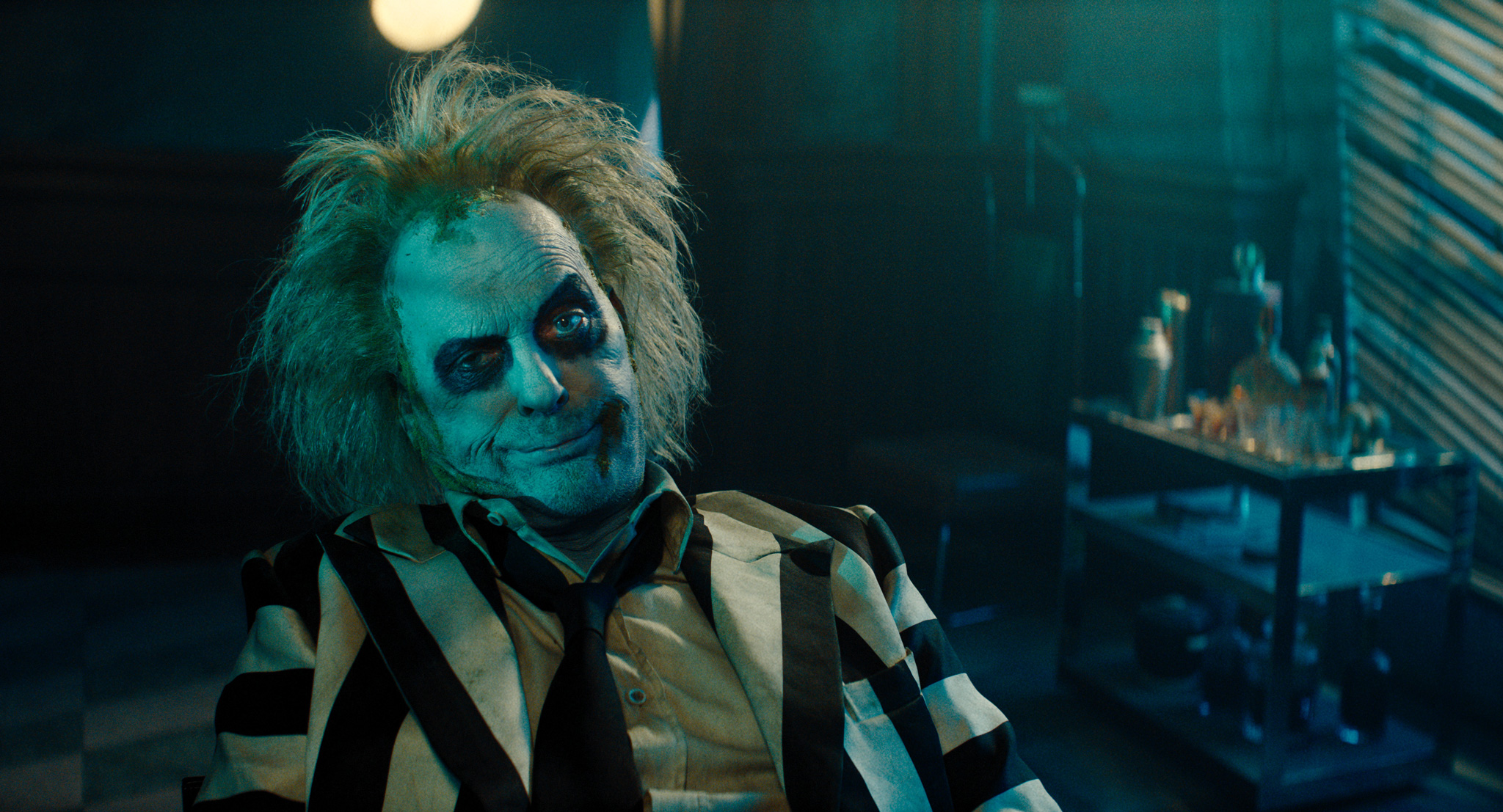 beetlejuice-beetlejuice-03.jpg