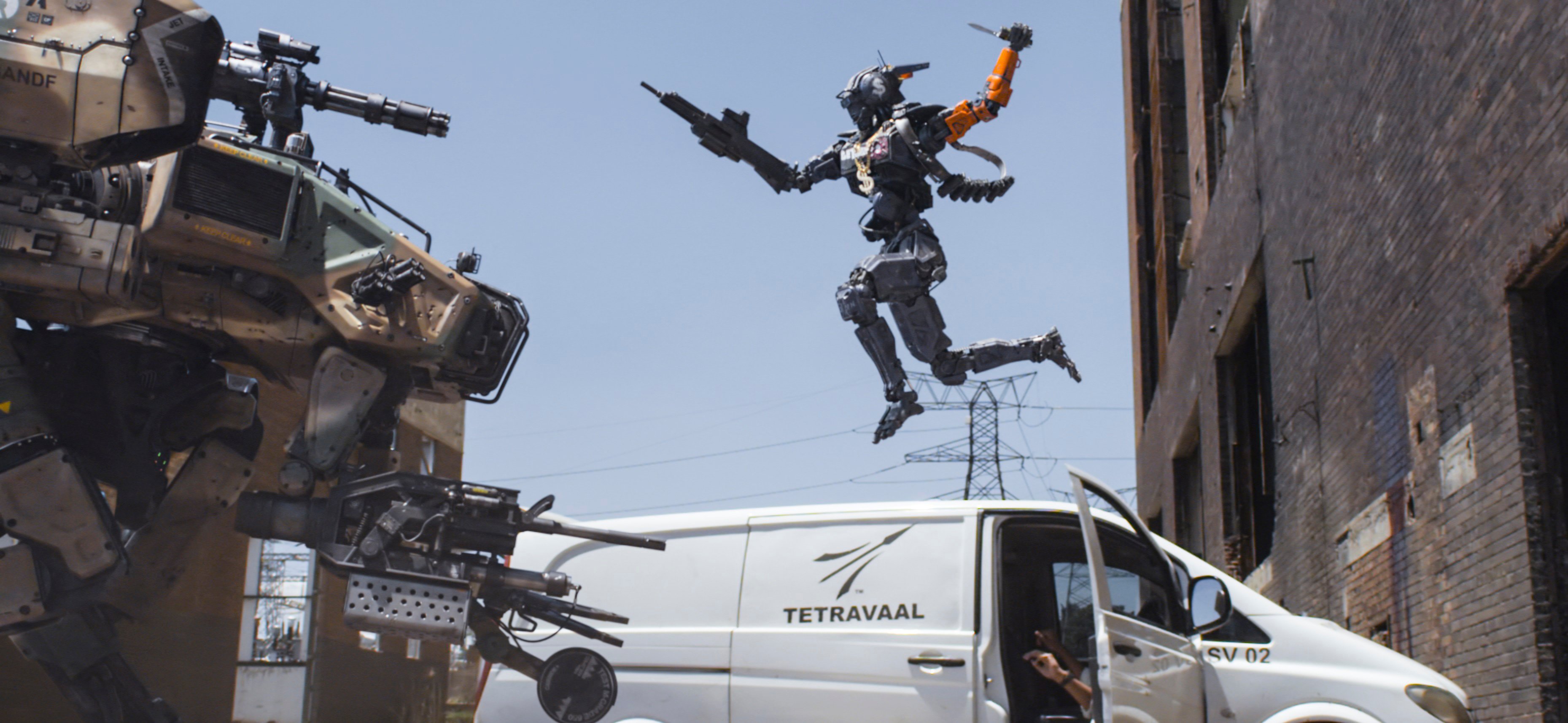 Chappie_SharltoCopley_6.jpg