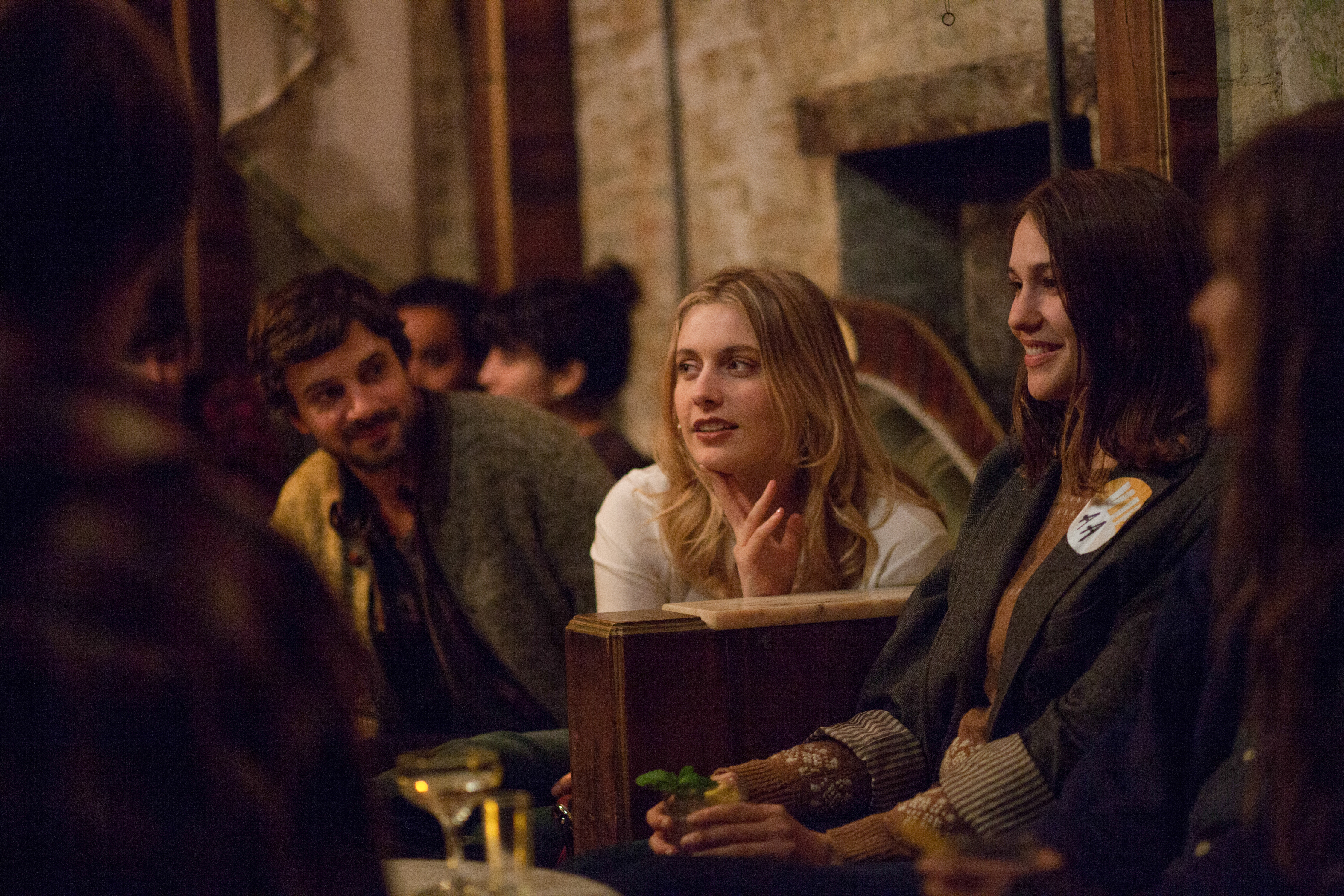 MistressAmerica_GretaGerwig_LolaKirke_2.jpg