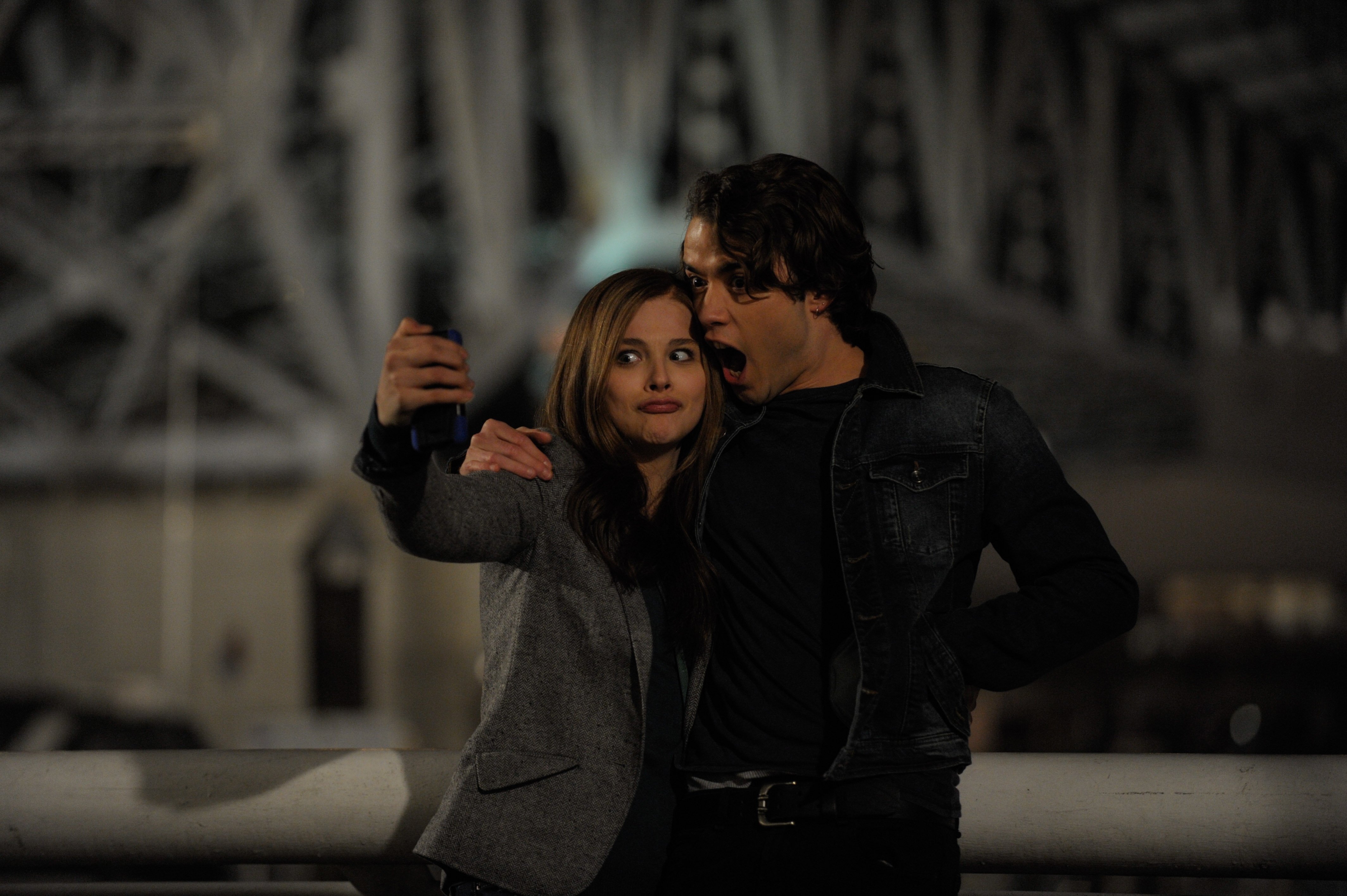 IfIStay_JamieBlackley_ChloeGraceMoretz_2.jpg