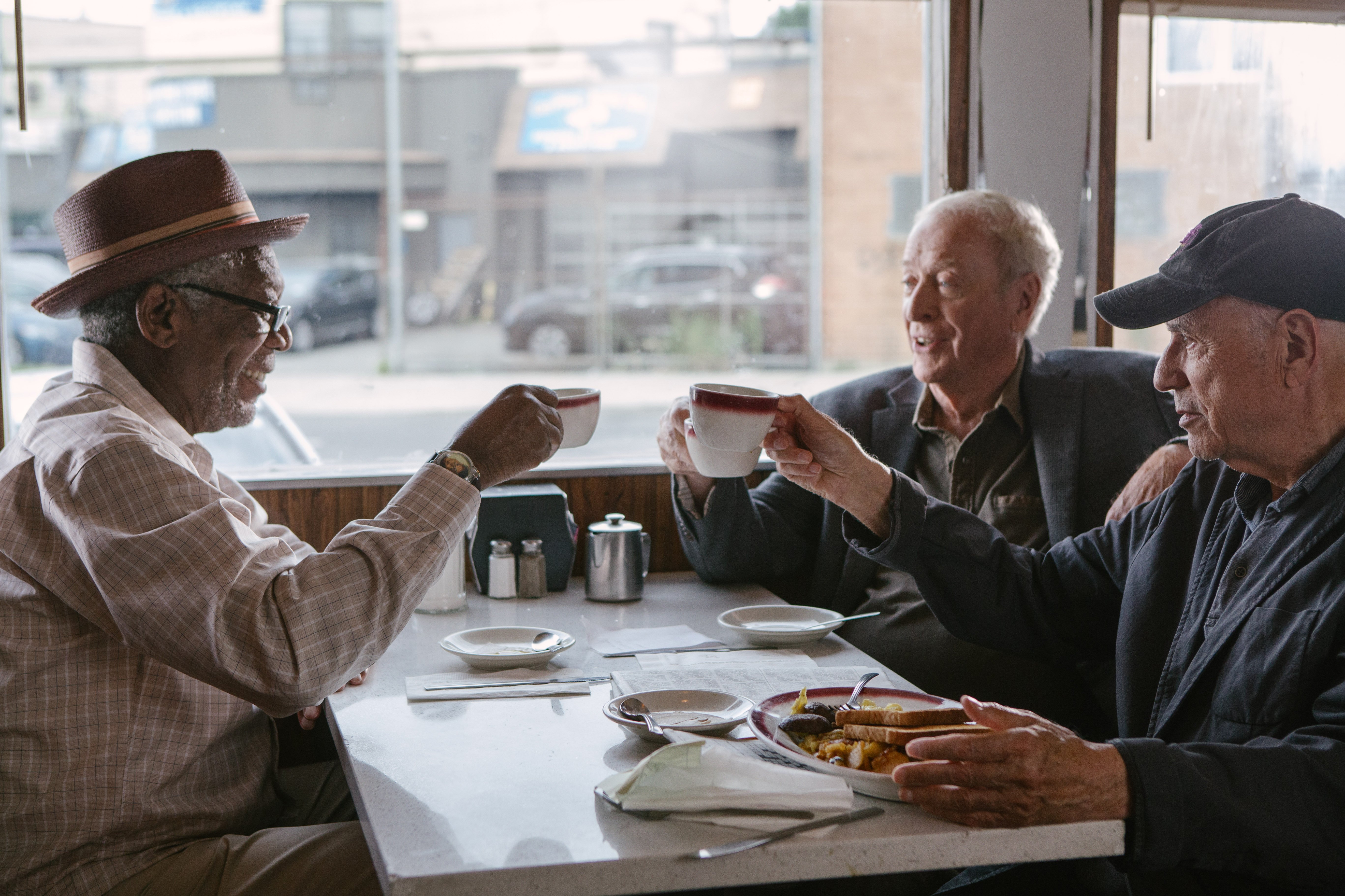 GoingInStyle_AlanArkin_MorganFreeman_MichaelCaine_2.jpg